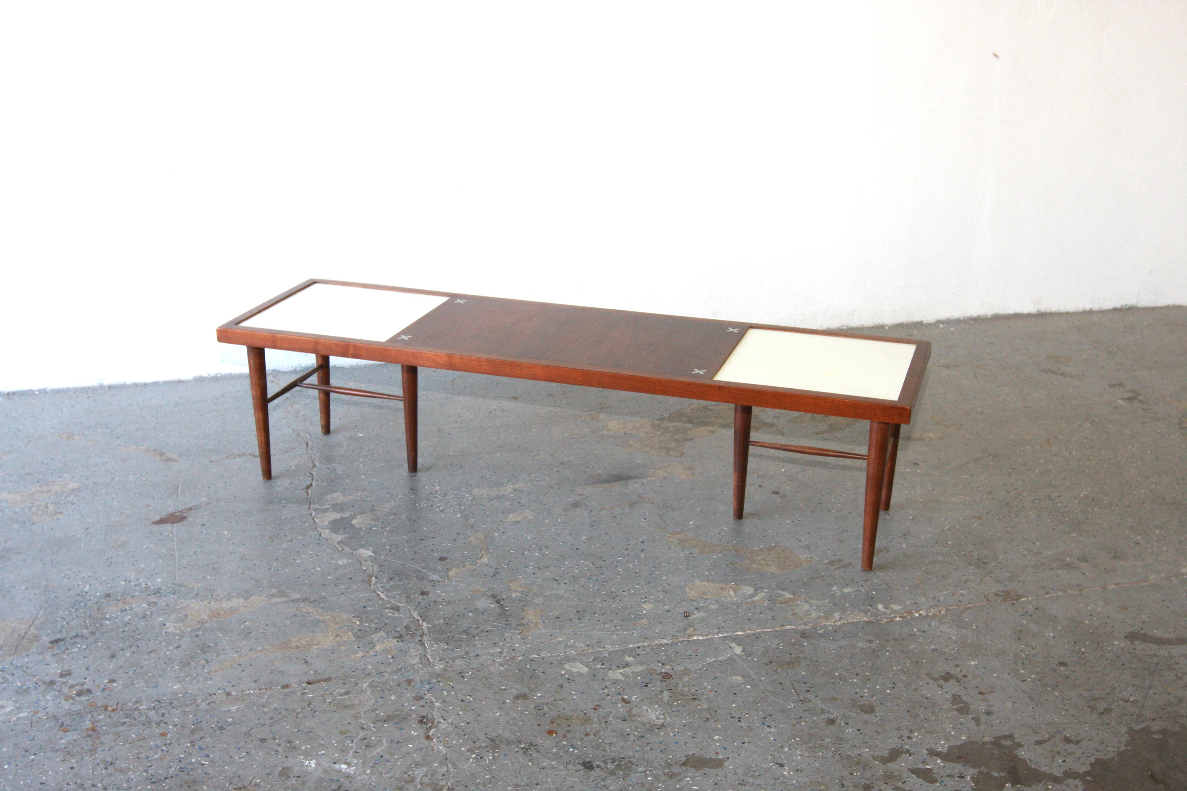 Walnut MCM Mid Century Merton Gershun for American of Martinsville Coffee Table For Sale