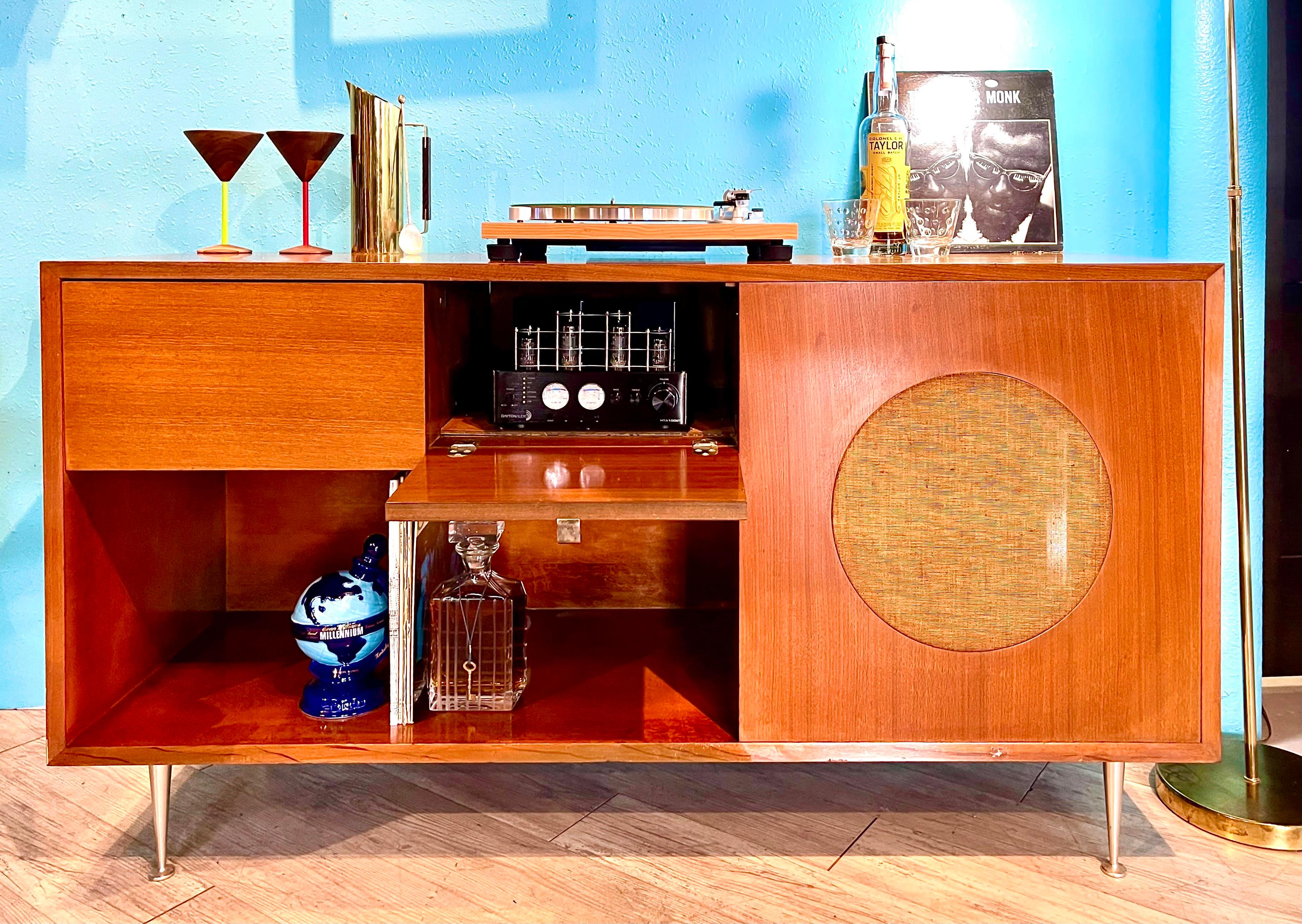 North American MCM Mid Century Modern Stereo Console George Nelson for Herman Miller, Working