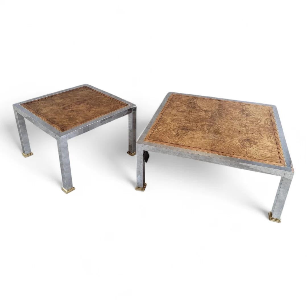 Postmoderne Ensemble table basse et table d'appoint MCM Milo Baughman en bois d'olivier brossé par Rowe - lot de 2 en vente