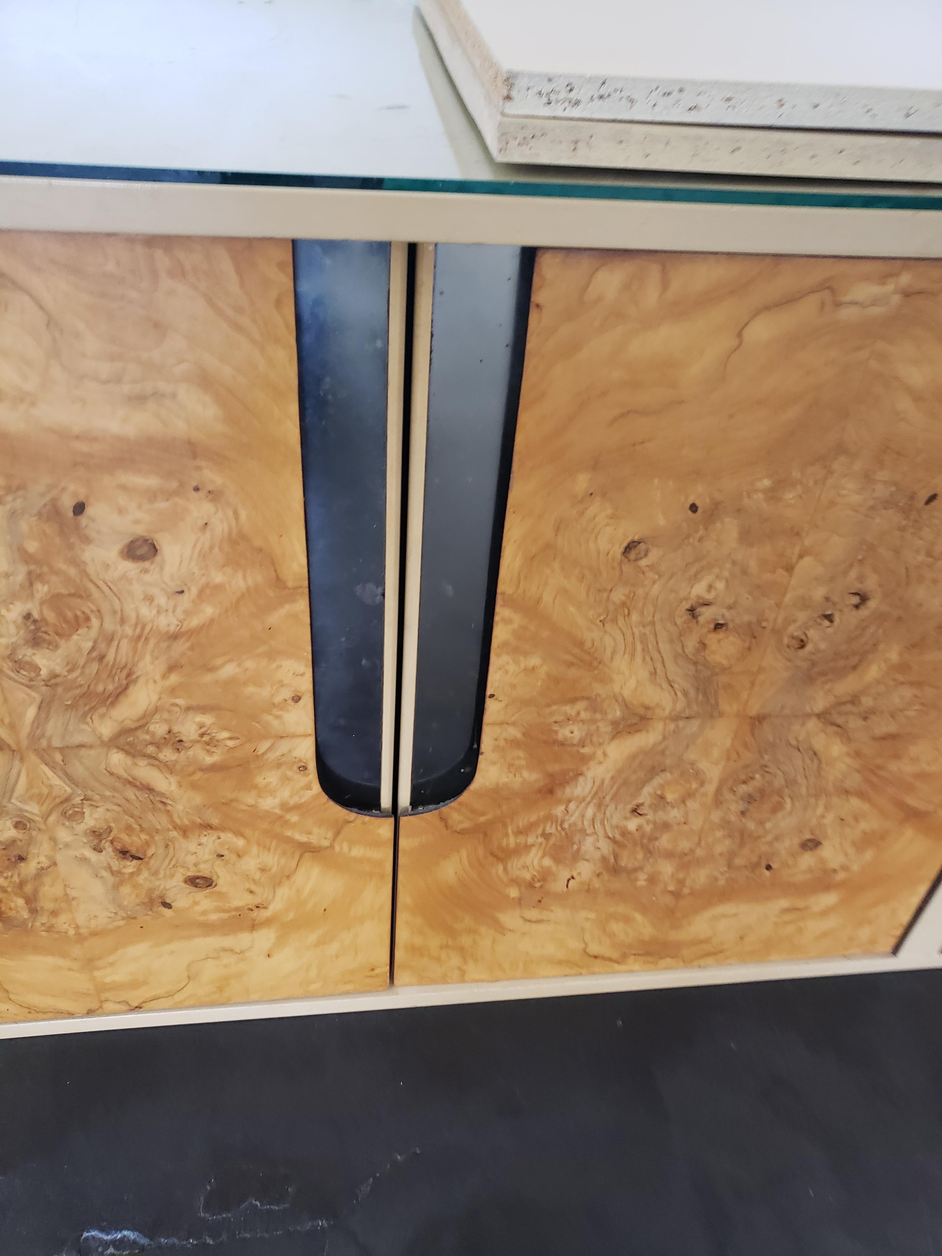 MCM Milo Baughman Floating Credenza In Good Condition For Sale In Philadelphia, PA