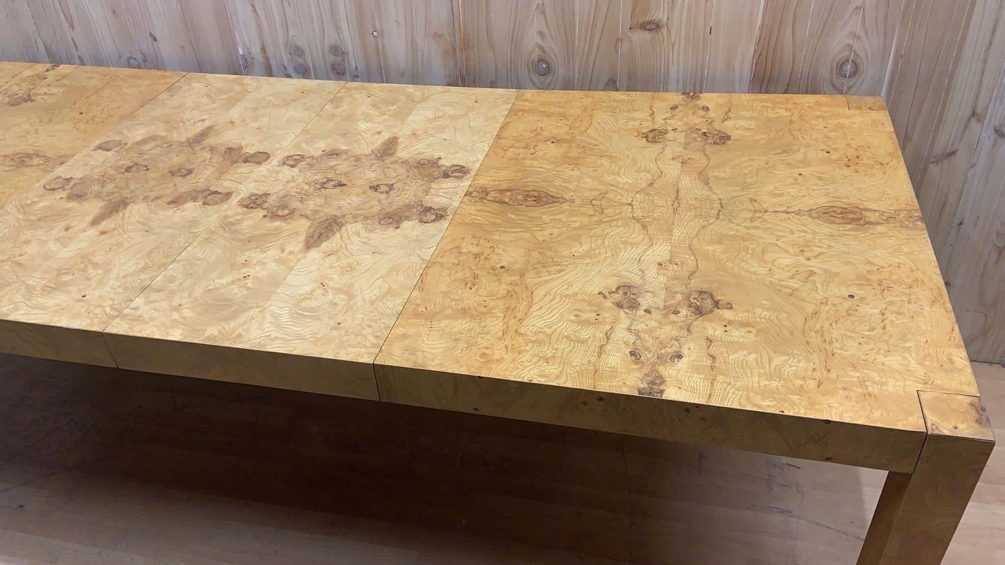 Mid-Century Modern Table à manger à rallonge Parsons en bois de broussin Milo Baughman pour Lane Furniture