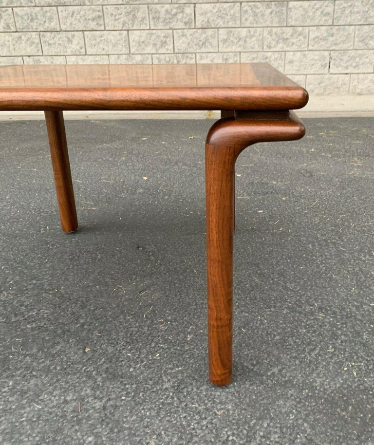 MCM Milo Style Olive Burl Wood & Walnut Coffee Table or Large End Table, 1970's In Excellent Condition For Sale In Las Vegas, NV