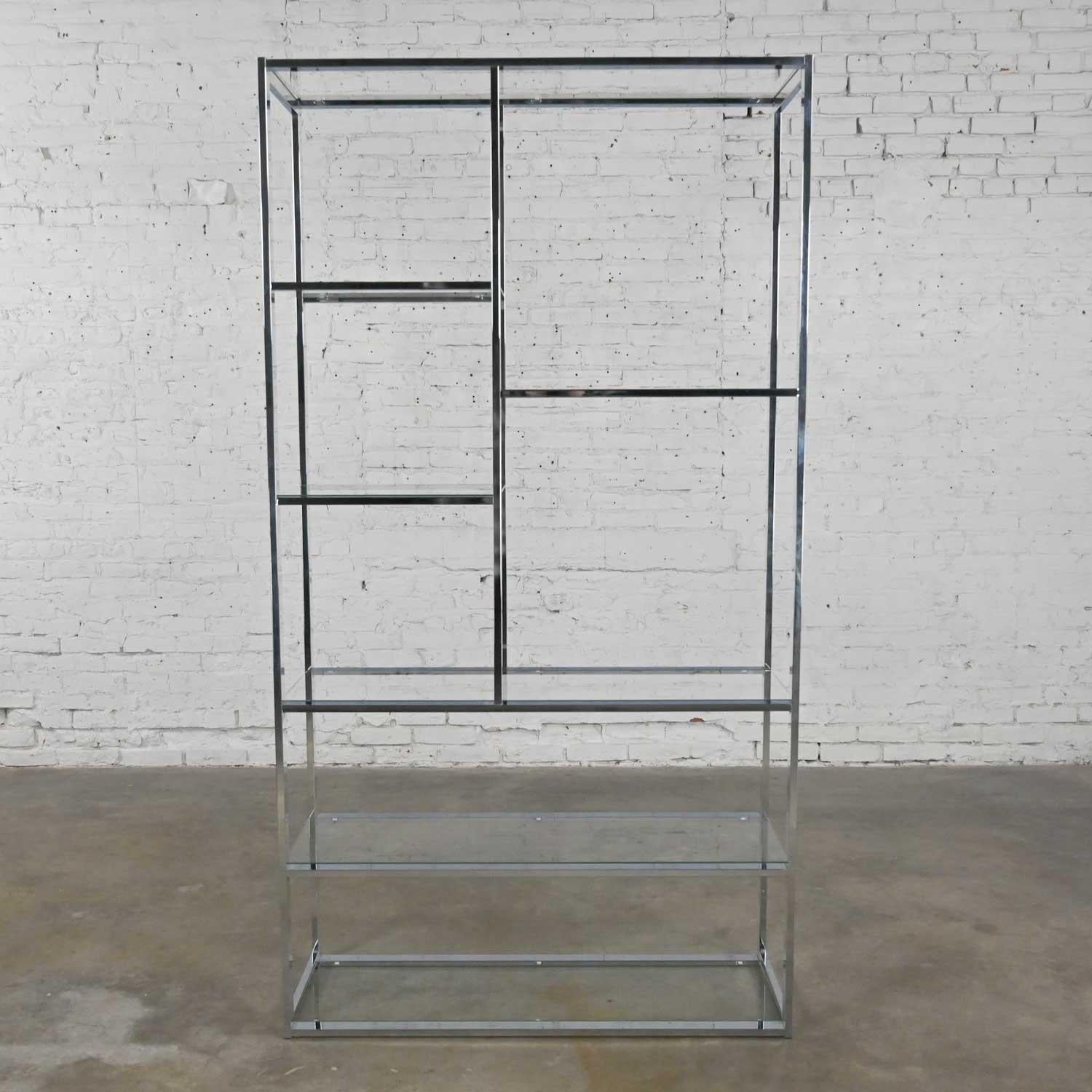MCM - Modern Chrome & Glass Etagere Mirrored Back Style Design Institute America For Sale 1