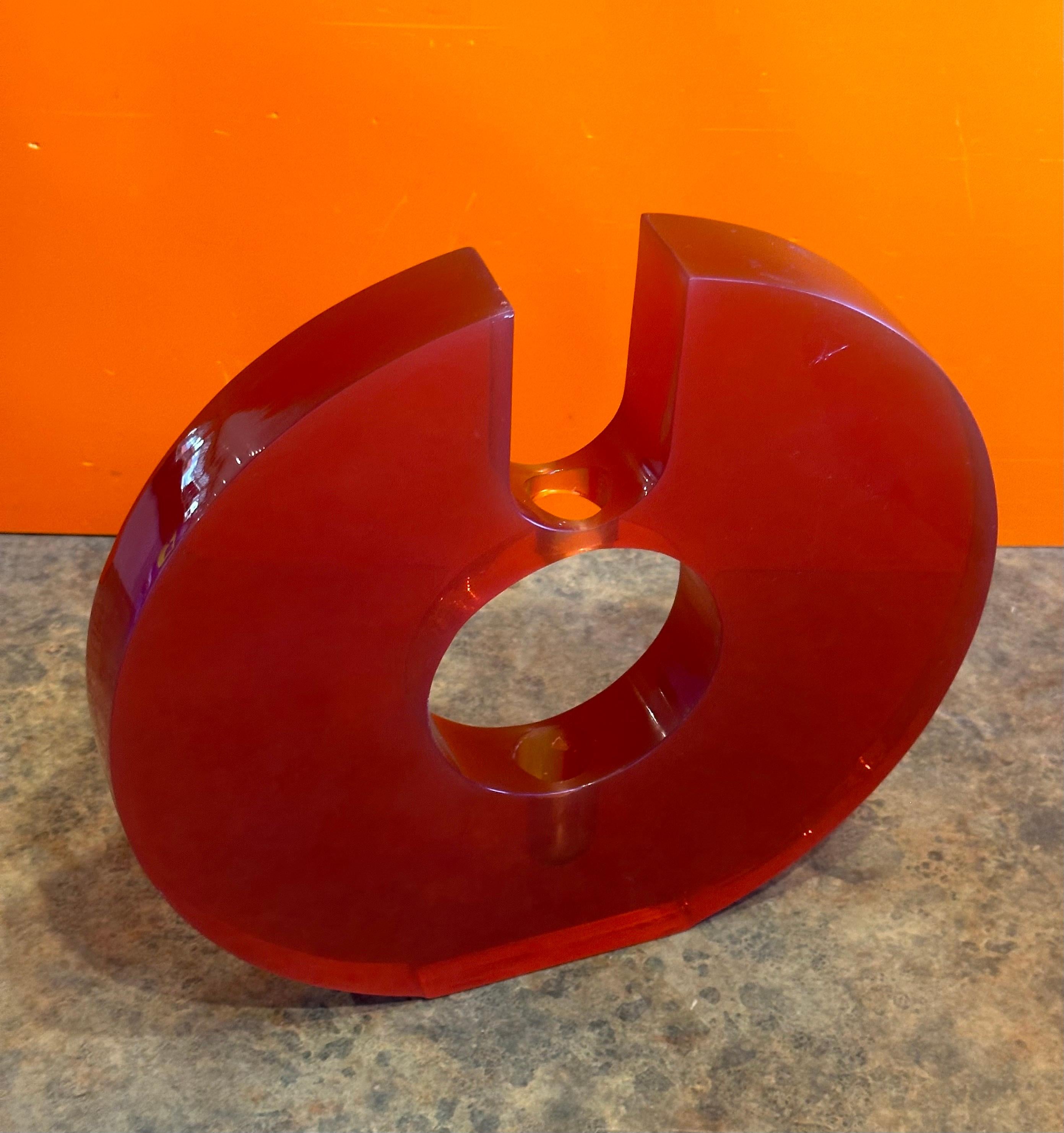 MCM Modern Red Lucite Centerpiece Bud Vase in the Style of Charles Hollis Jones For Sale 2