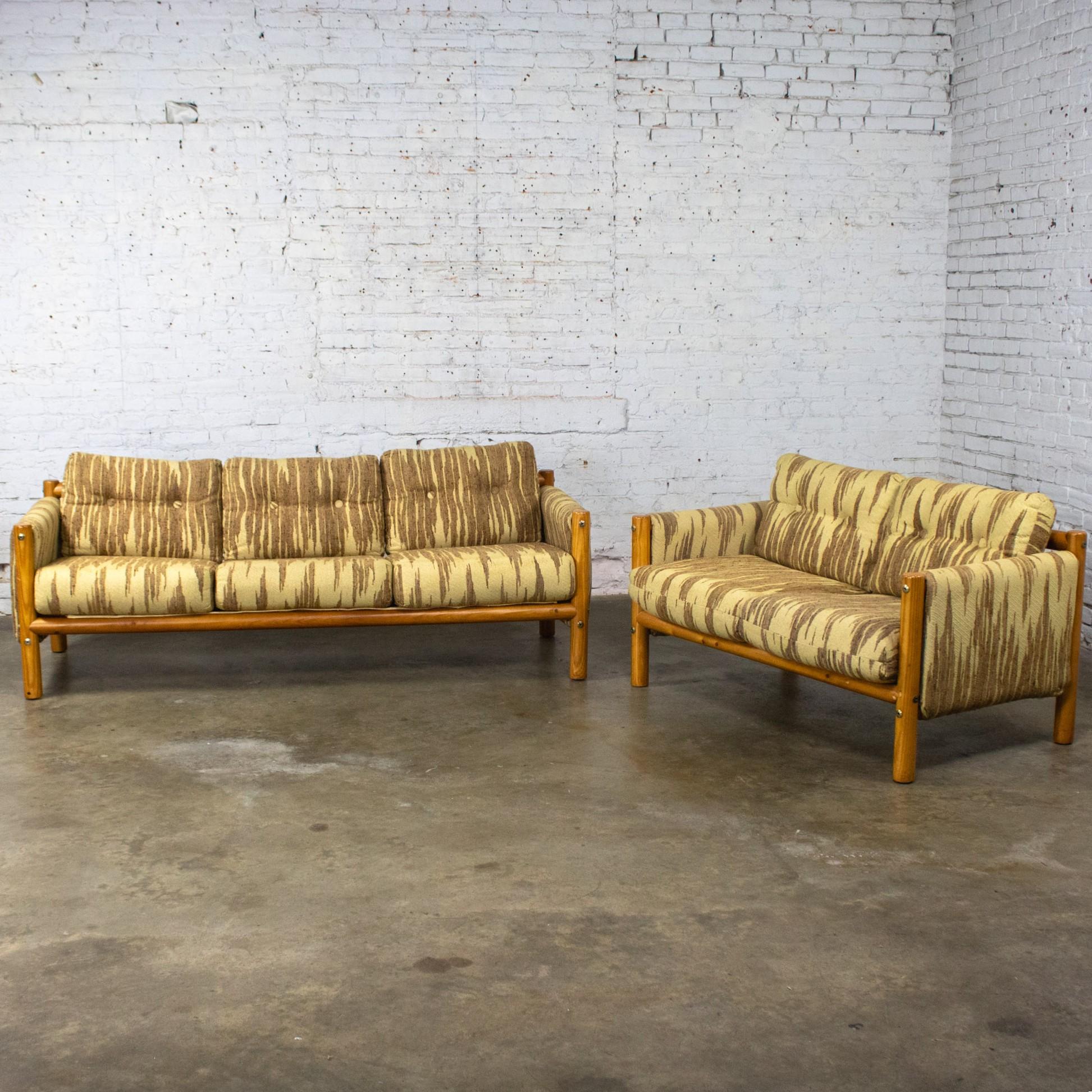 Métal MCM - Canapé et loveseat modernes Cadre en bois de pin Toile avec tissu à points de flamme en vente