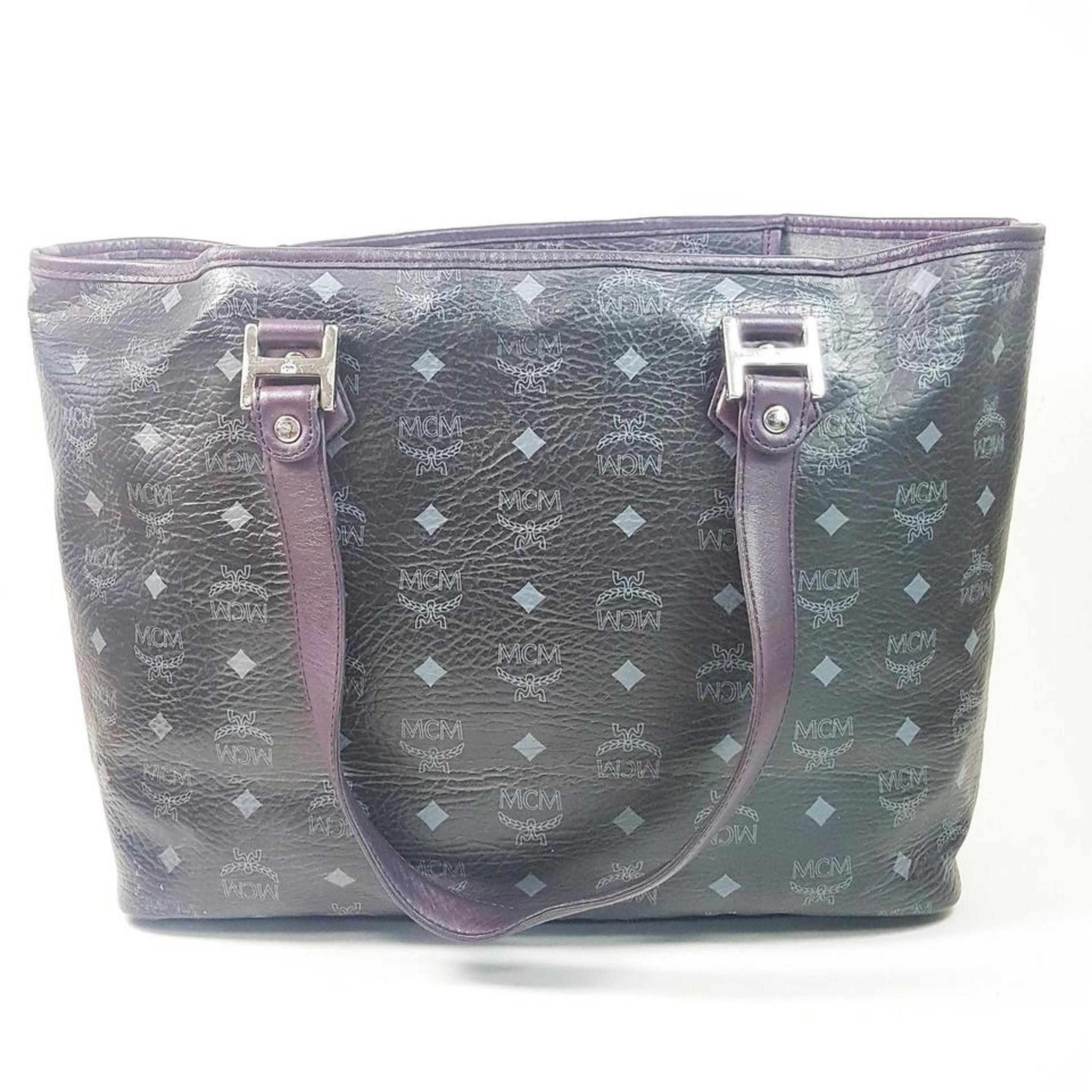 MCM Monogram Visetos Lion Shopper Tote 867550 Black Coated Canvas Shoulder Bag For Sale 2