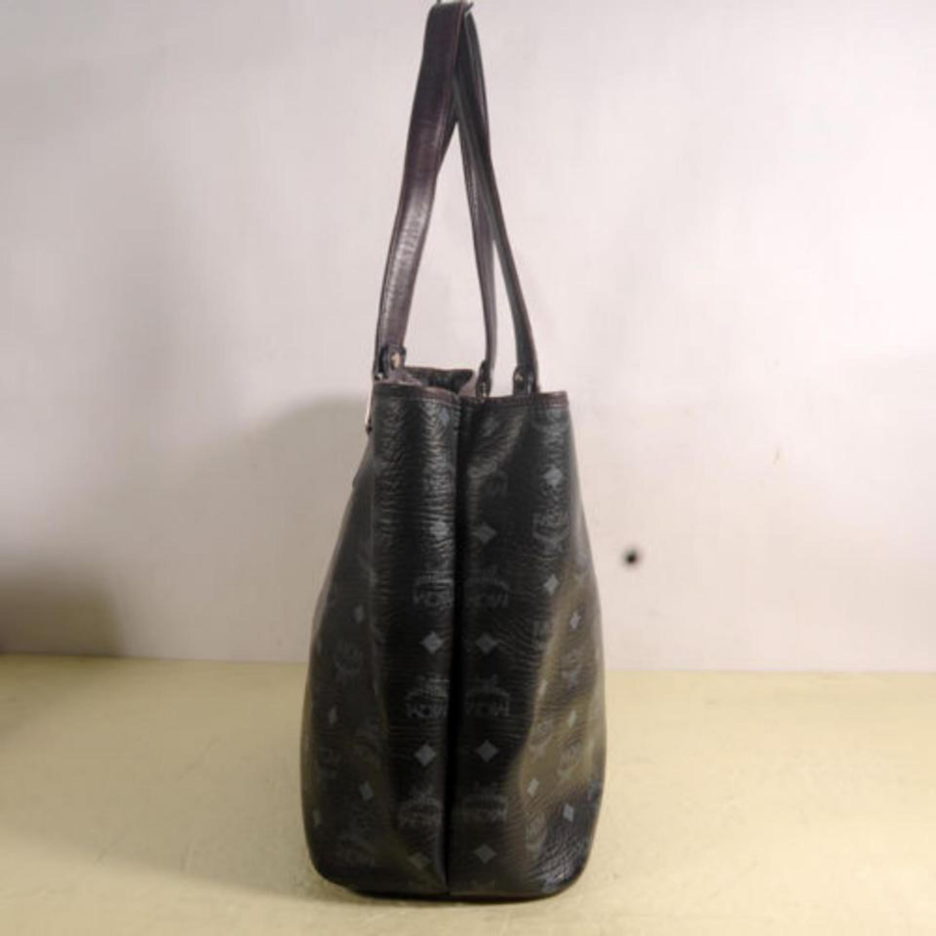 MCM Monogram Visetos Logo Lion Shopper Tote 869505 Black Leather Shoulder Bag In Good Condition For Sale In Forest Hills, NY