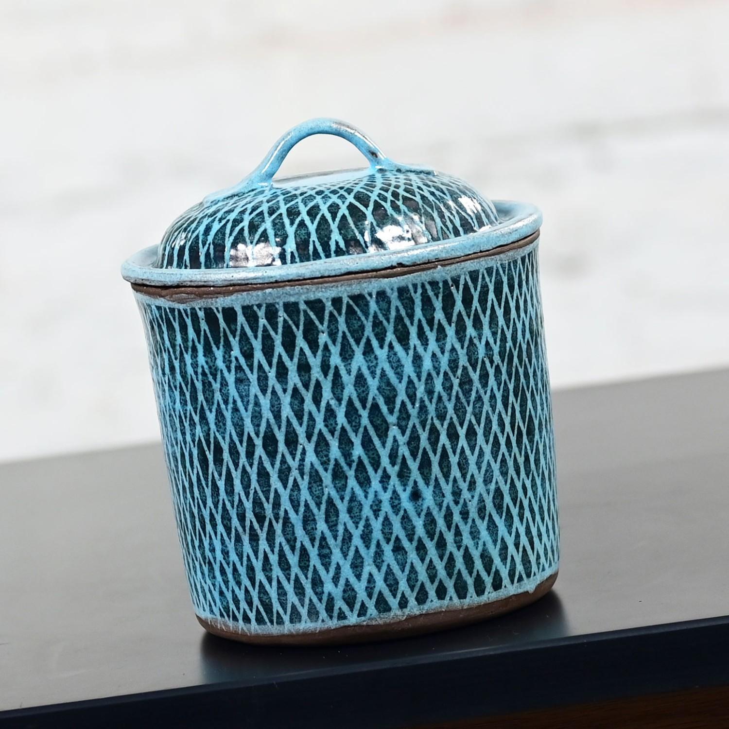 Mid-Century moderno MCM Northern California Pottery Barattolo con coperchio blu di Niels Frederiksen in vendita