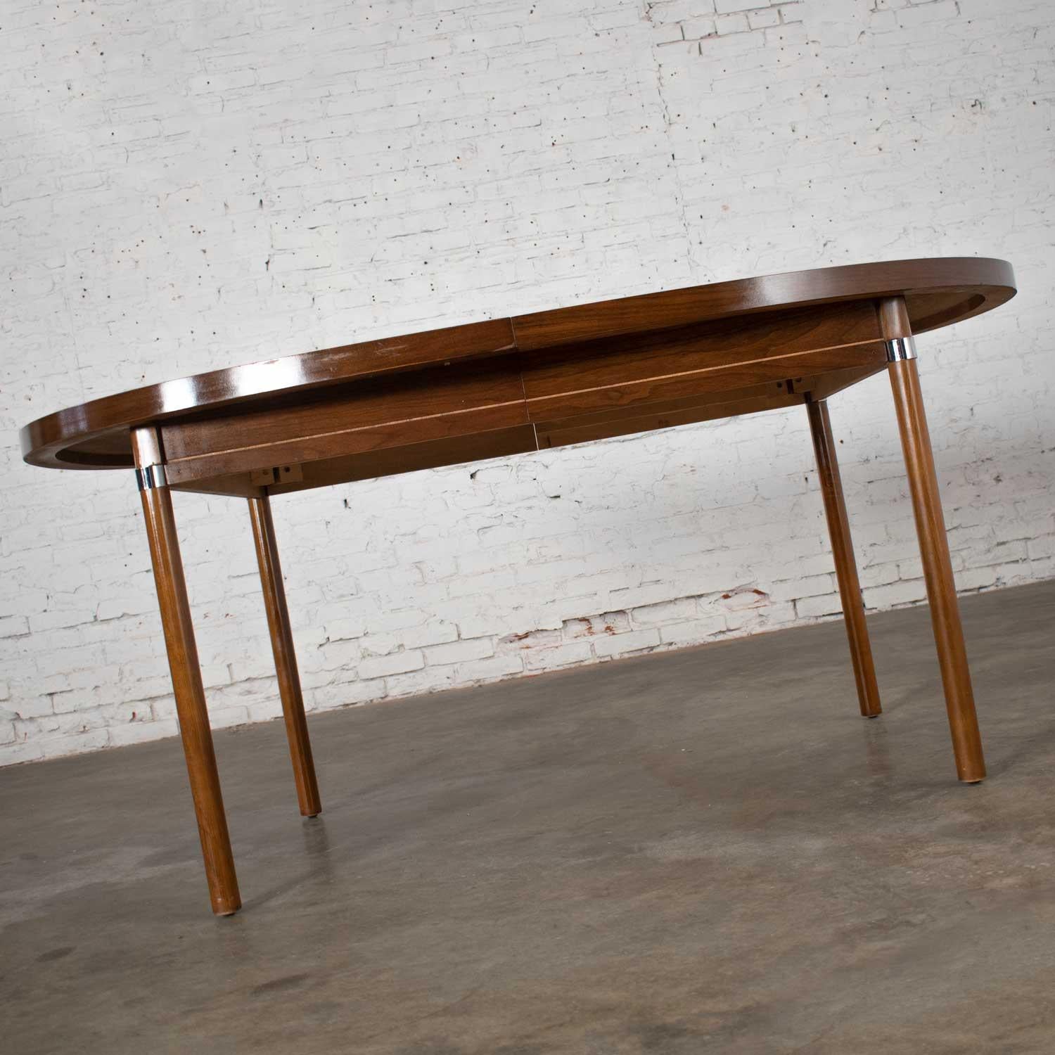 Mid-Century Modern MCM Oval Walnut Toned Expanding Dining Table Chrome Accents & Laminate Top