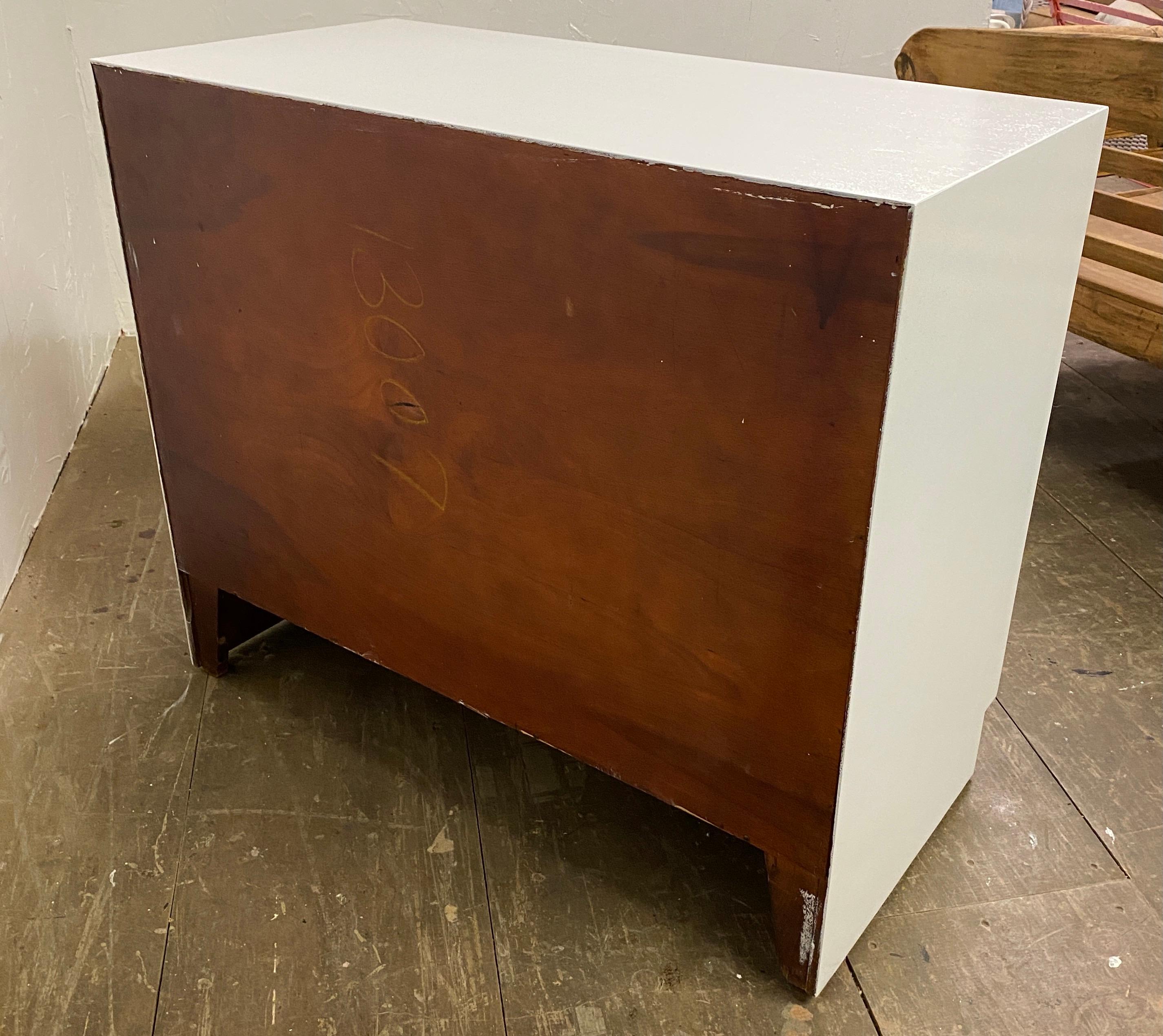 MCM Painted White Chest of Drawers In Good Condition For Sale In Sheffield, MA