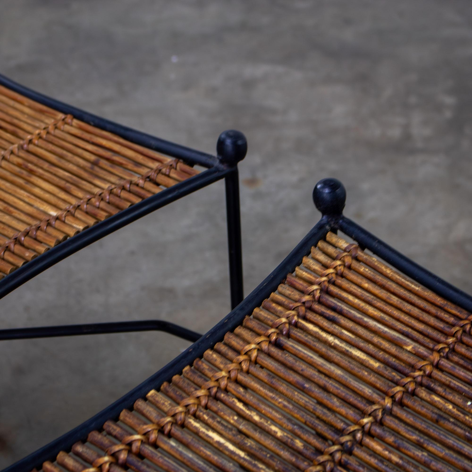 20th Century MCM Pair End Tables Attr. Pipsan Saarinen Swansen for Ficks Reed Sol-Air Line For Sale