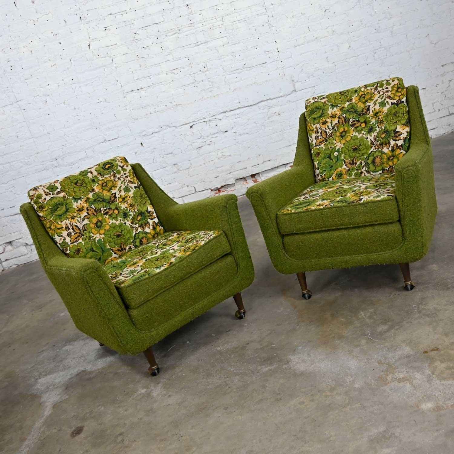 American MCM Pair Two-Toned Lounge Chairs by Mastercraft Original Green & Floral Fabric