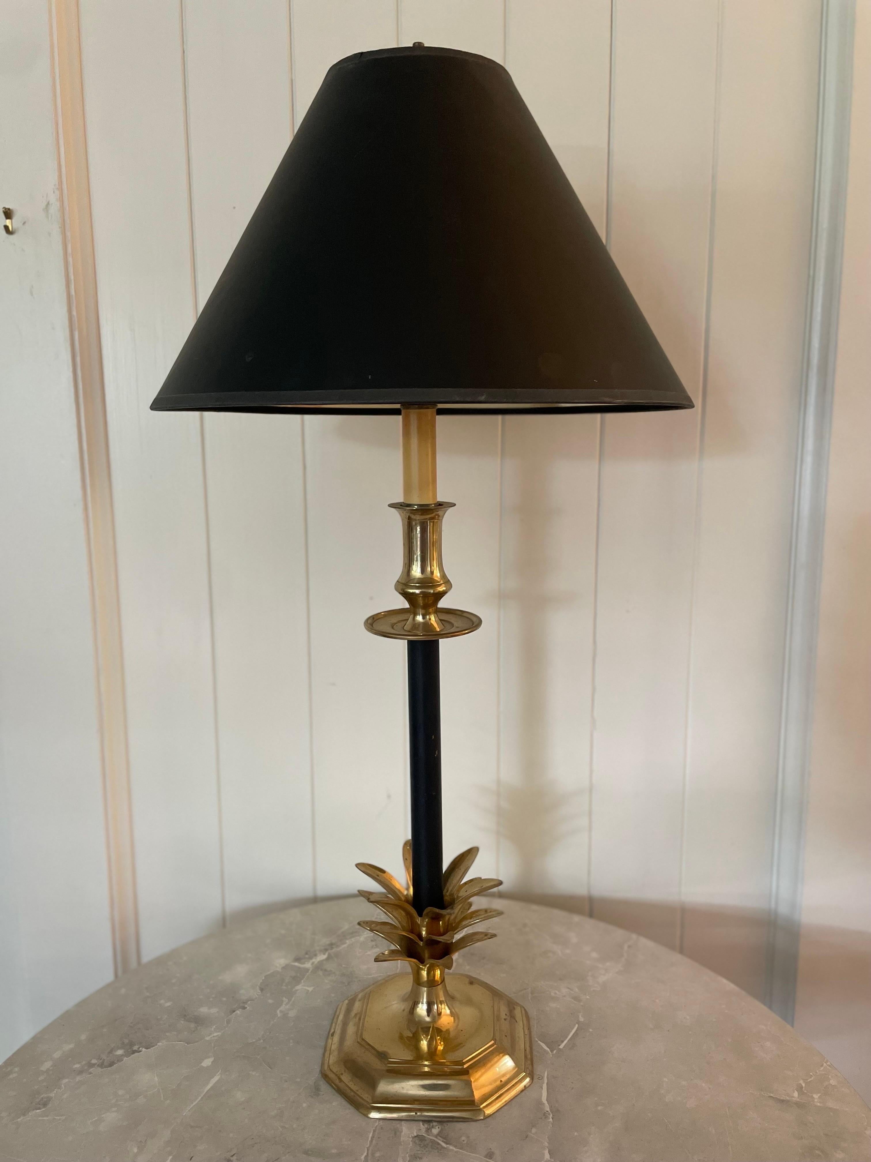 MCM Palm Regency Brass and Black Palm Leaf Lamp Frederick Cooper Style In Good Condition In Cookeville, TN