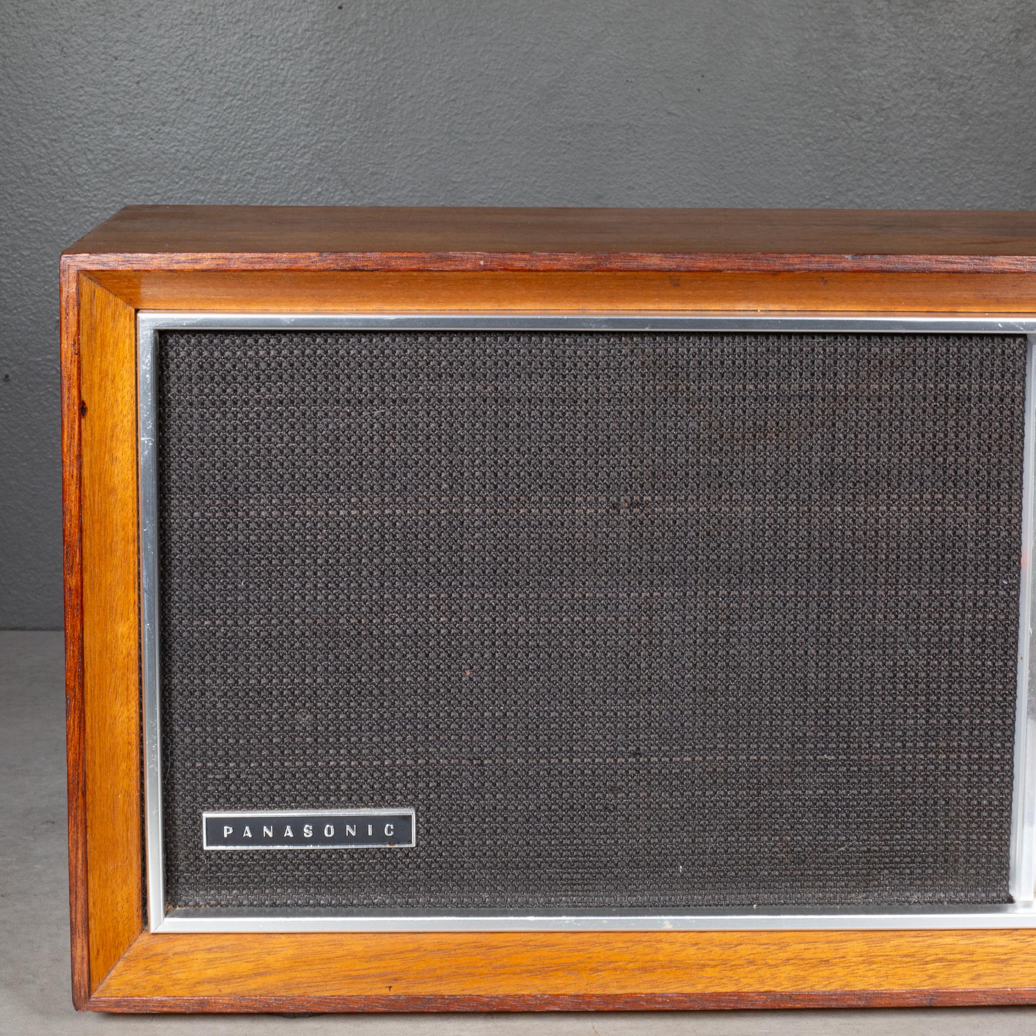 MCM Panasonic Am Fm Radio c.1968 In Good Condition For Sale In San Francisco, CA