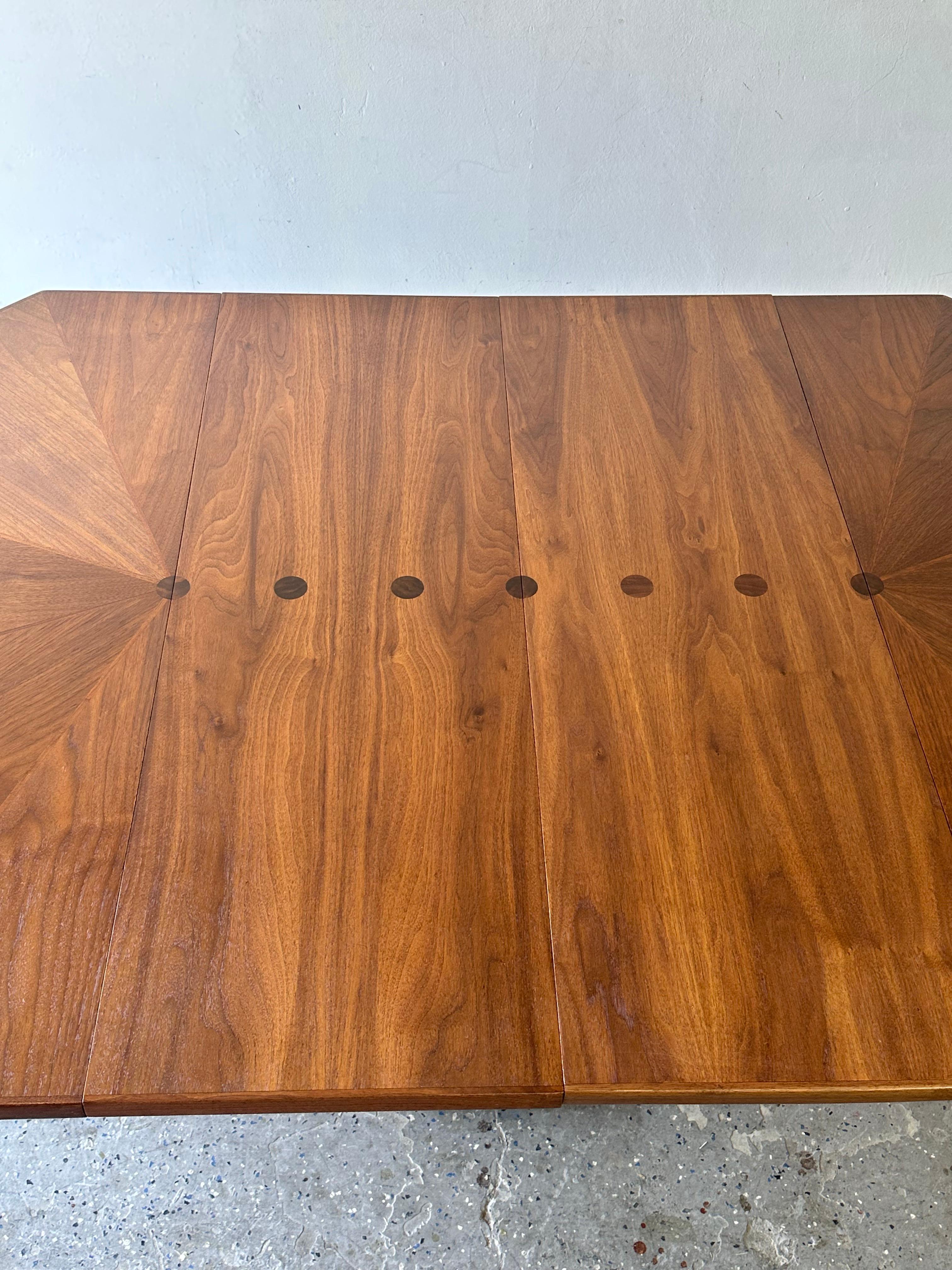 MCM Pedestal Masterpiece Walter Wabash Dining Table Inlaid Rosewood & Leafs 4