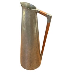 Caraffa / Brocca in peltro MCM con manico in teak di K.M.D Tiel Royal of Holland