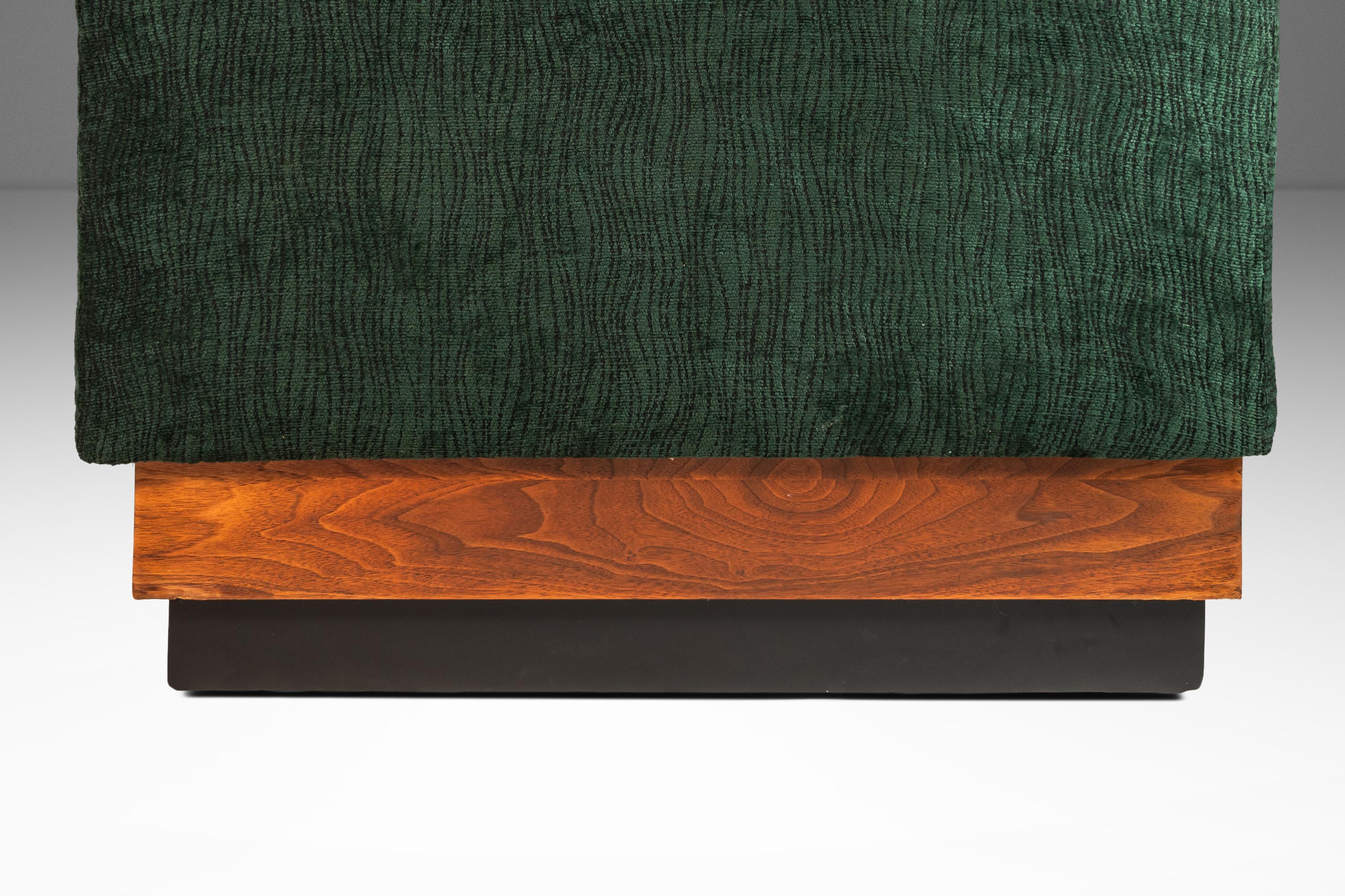 MCM Plateau-Sofa aus Nussbaumholz von Adrian Pearsall für Craft Associates, ca. 1960er Jahre im Angebot 10