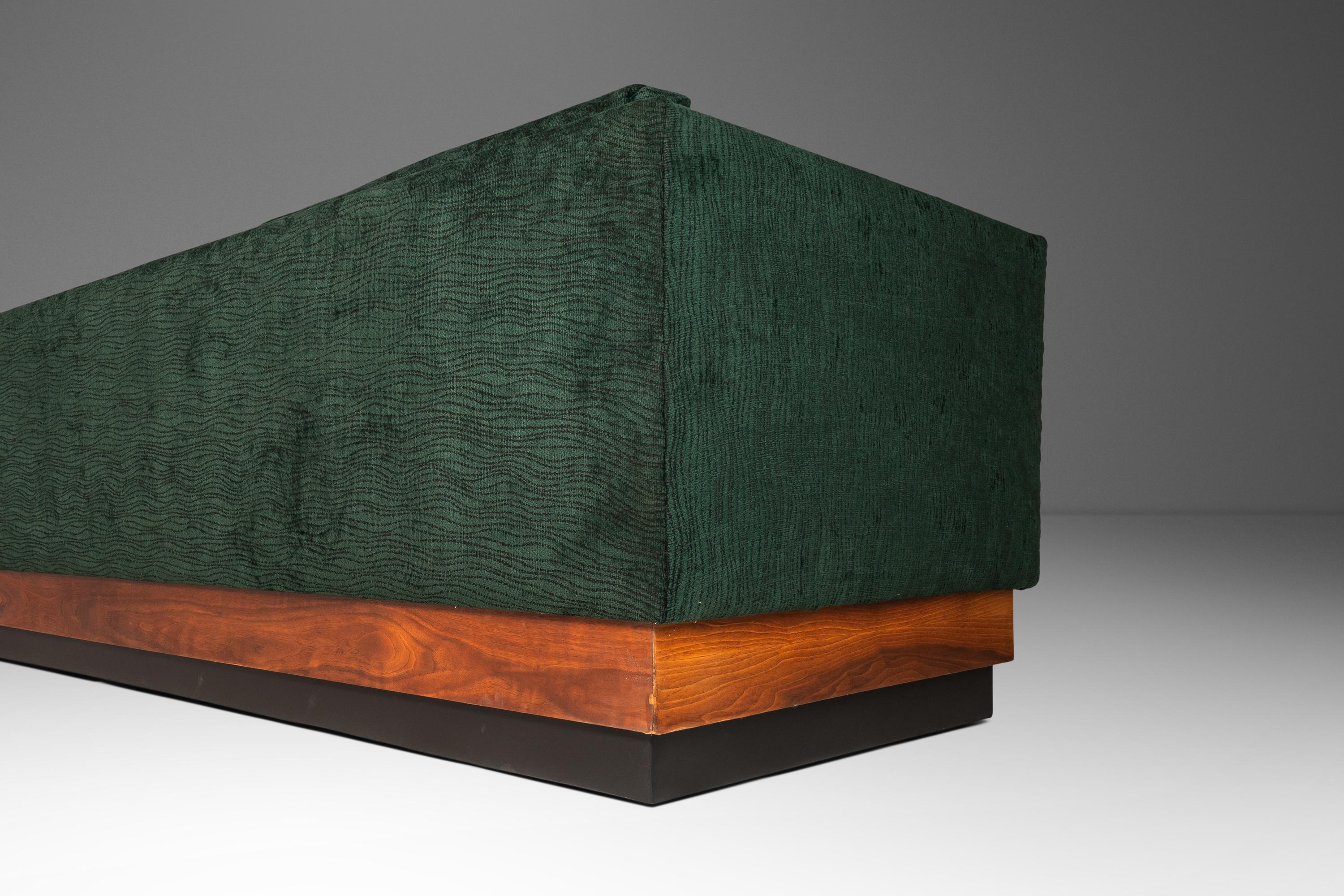 MCM Plateau-Sofa aus Nussbaumholz von Adrian Pearsall für Craft Associates, ca. 1960er Jahre im Angebot 12