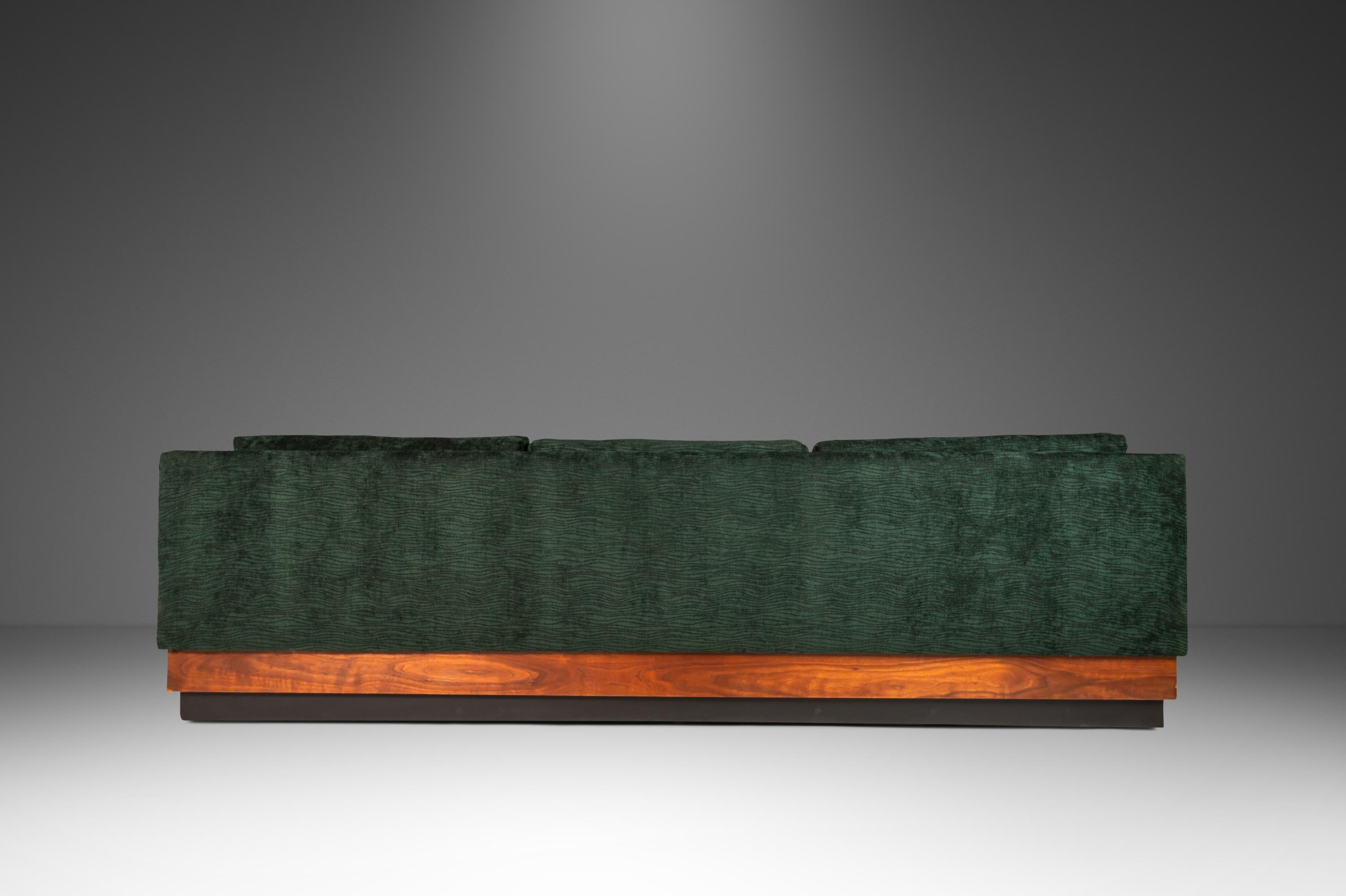 American MCM Platform Sofa in Walnut by Adrian Pearsall for Craft Associates, c. 1960's For Sale