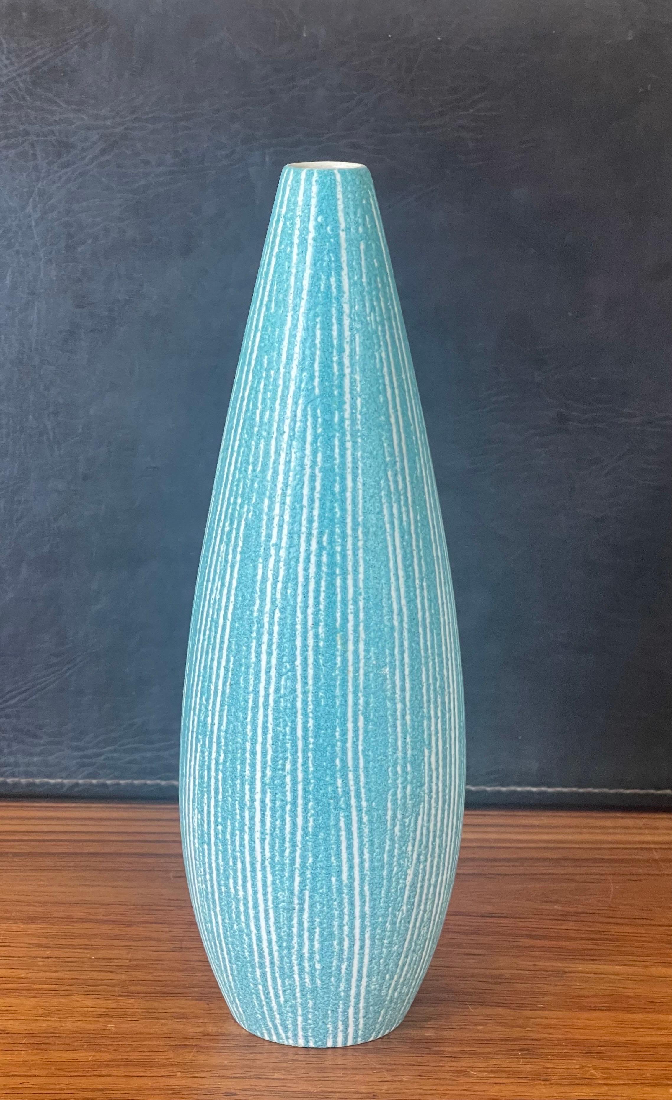hyalyn vase