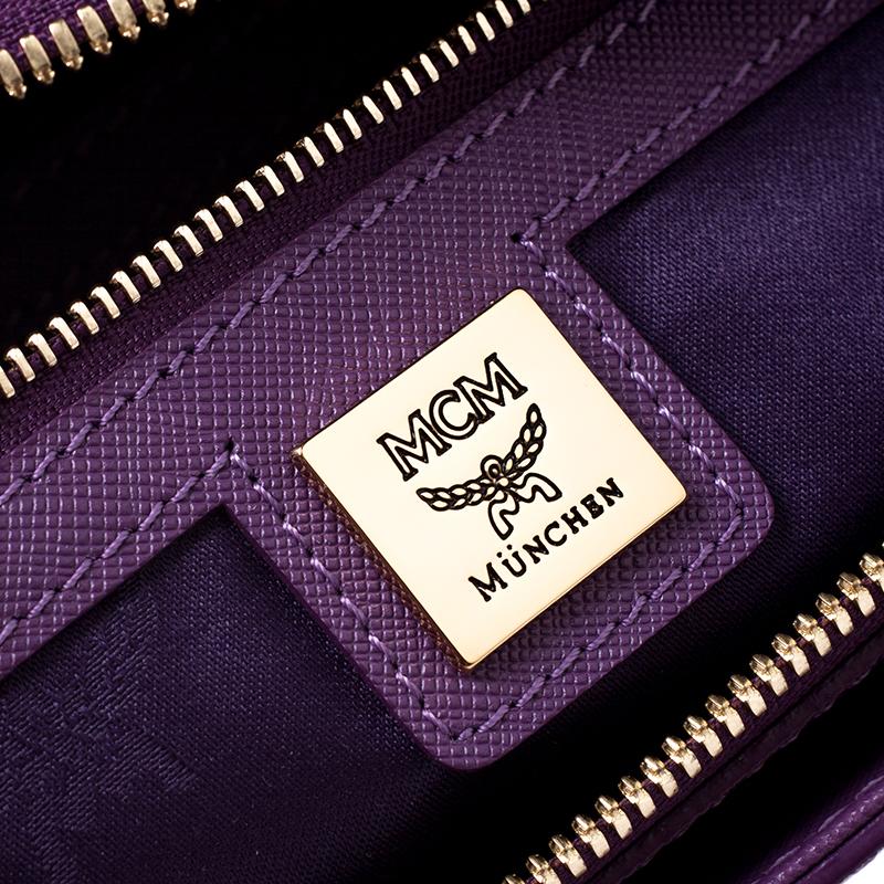 MCM Purple Textured Leather Tote In Excellent Condition In Dubai, Al Qouz 2