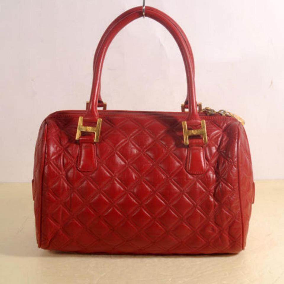 Mcm Quilted Boston 869503 Red Leather Shoulder Bag In Good Condition In Dix hills, NY
