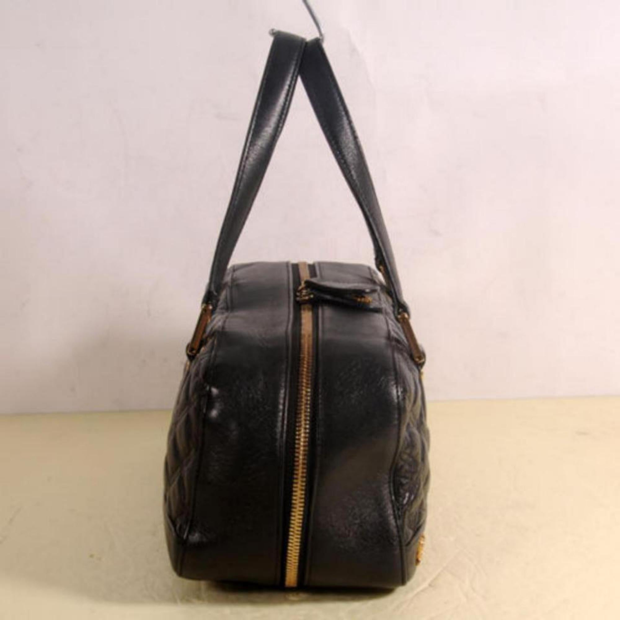 MCM Quilted Boston 869701 Black Leather Shoulder Bag For Sale 4