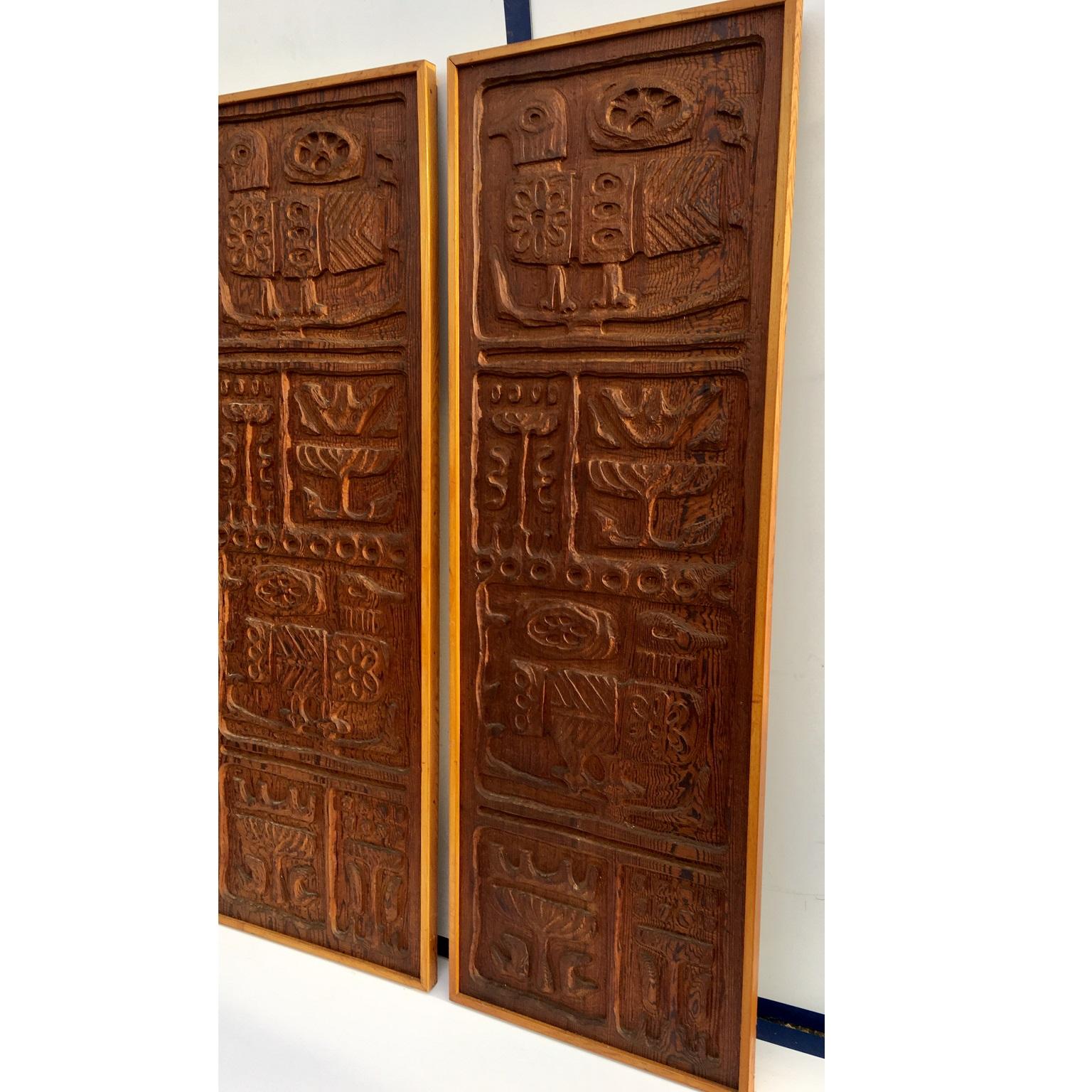 Rare pair of Evelyn Ackerman wood carved Panels for Panelcarve – Evie’s Birds
Extremely Rare pair of wood carved panels designed by Evelyn Ackerman for Panelcarve.
These panels would have been mostly used to decorate doors, and also used as wall