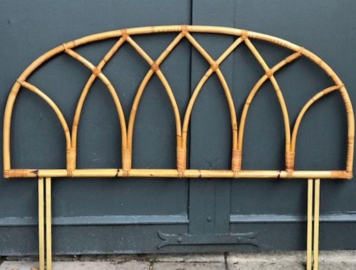 Mid Century Modern Rattan / Cane Arch Shaped Double Headboard (4’ft), By Angraves England, 1970s

Mid Century Rattan / Cane Arch Shaped Double Headboard, By Angraves. The headboard has an almost gothic feel to the design within the arch shape.