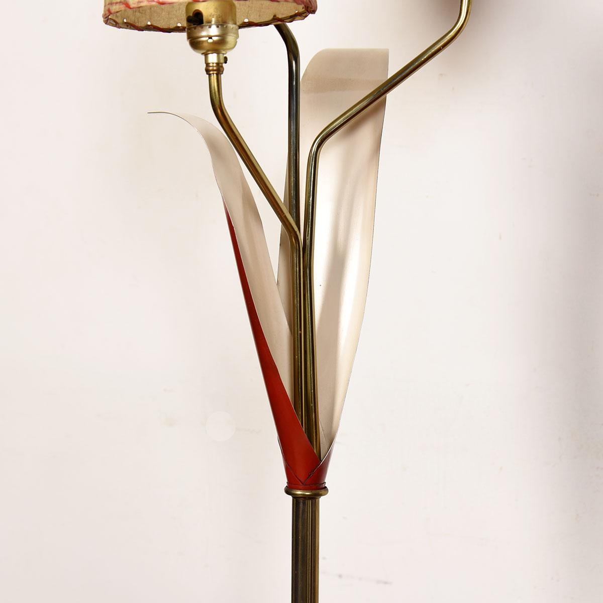 MCM Red Metal Floor Lamp with Leaves and Petals In Good Condition For Sale In Kensington, MD