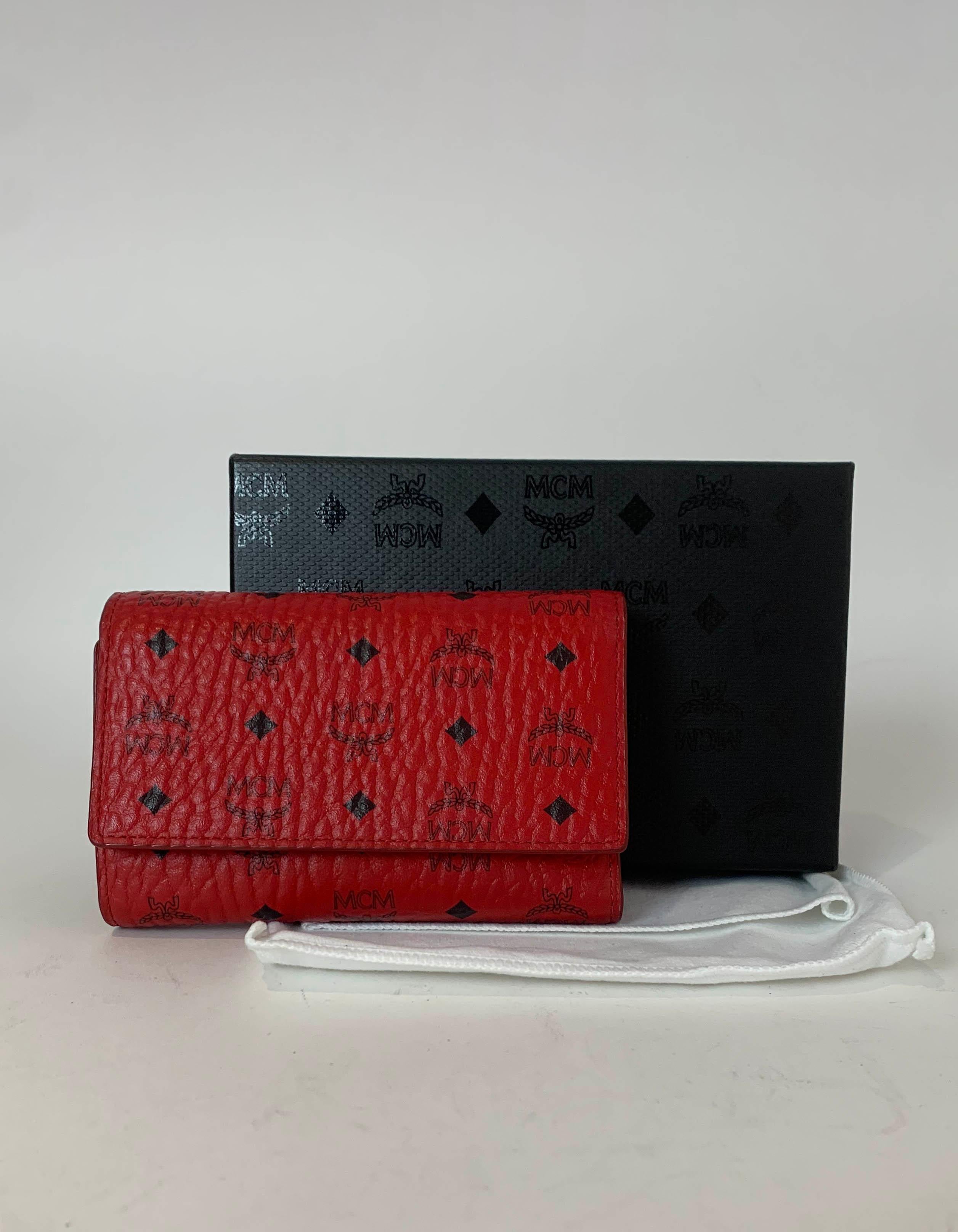 mcm tri fold medium wallet