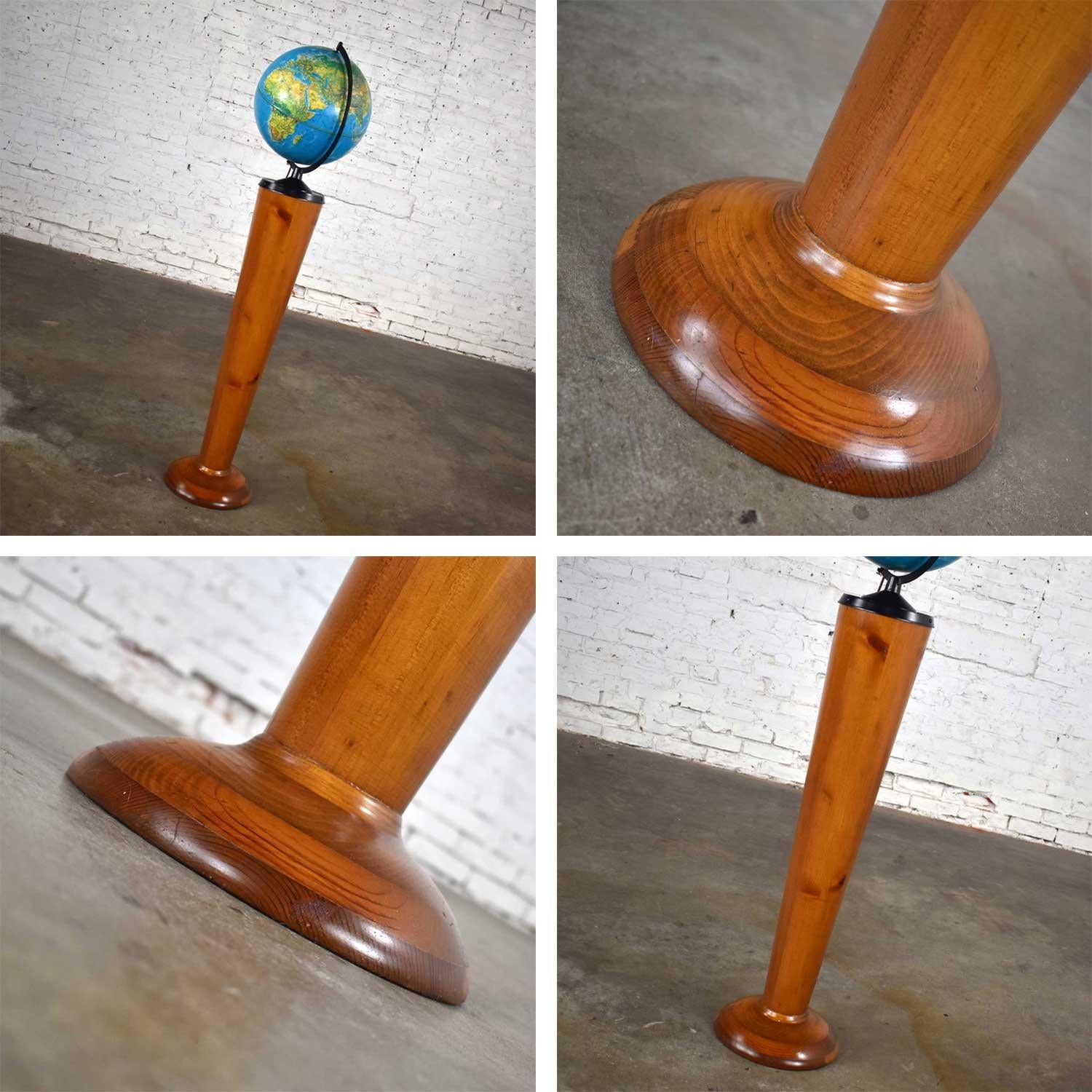 MCM Repogle World Horizon Series Globe Lighting on Custom Pine Stand en vente 10