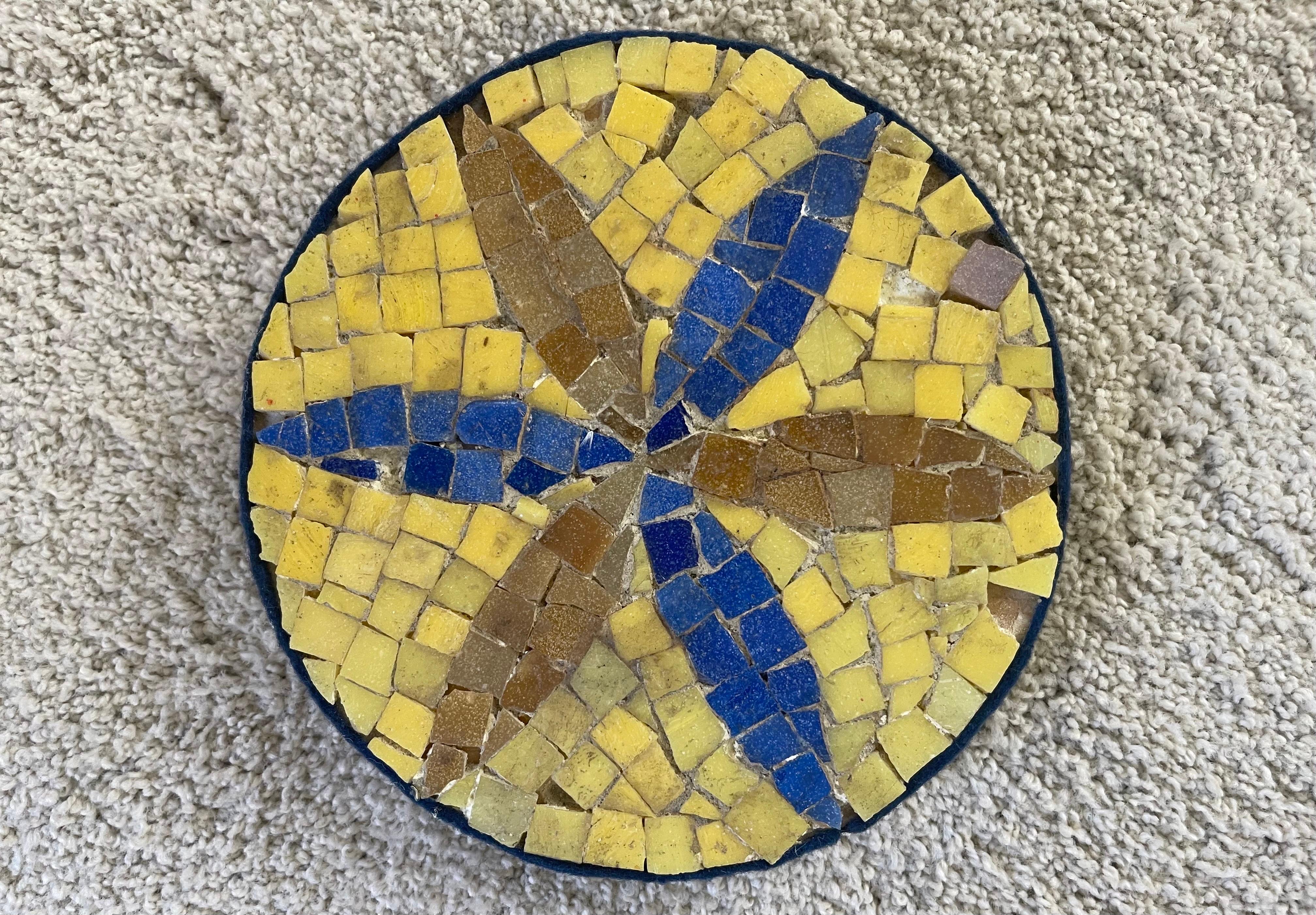 MCM Round Floral Mosaic on Board by David Lavington In Good Condition For Sale In San Diego, CA