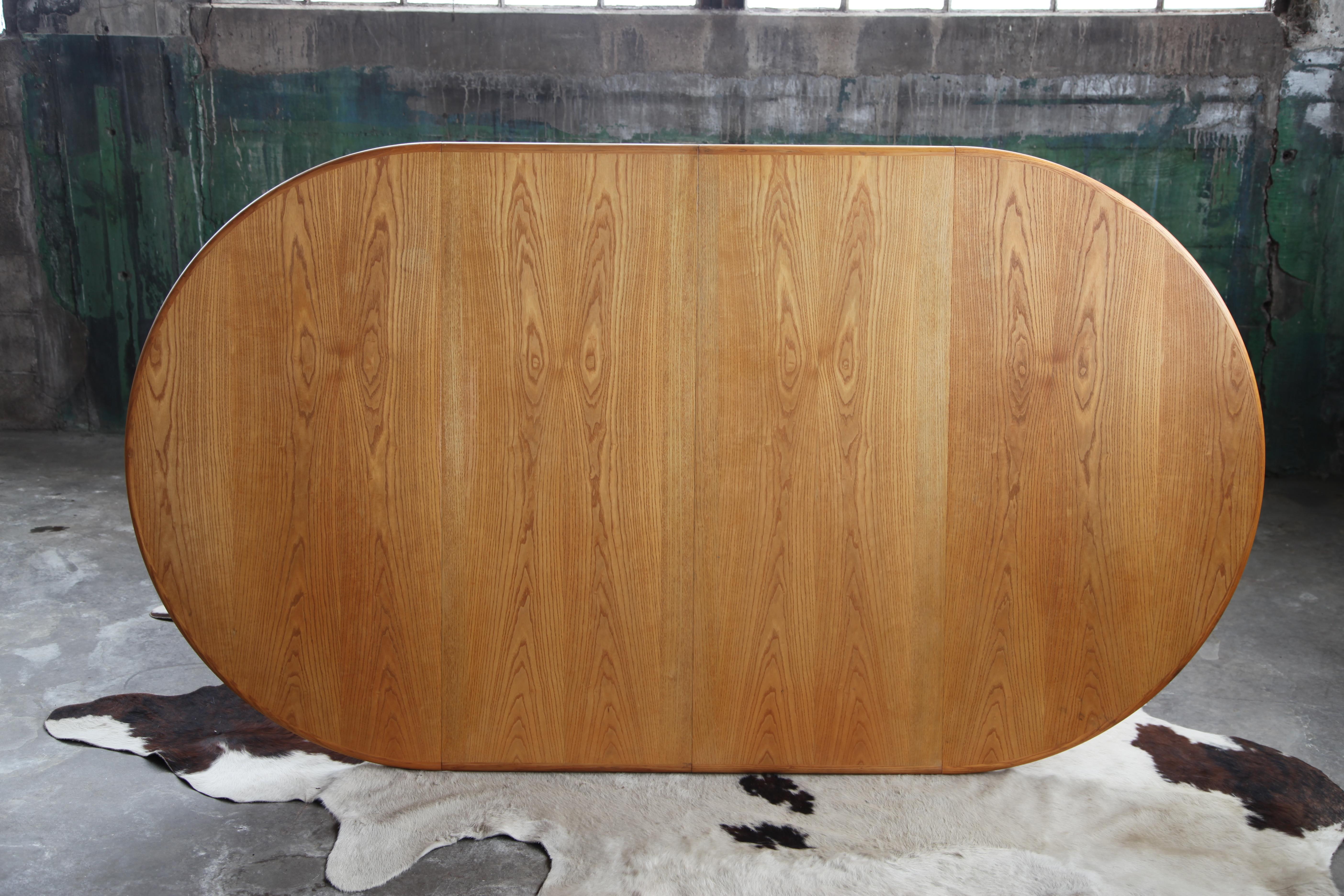 Table de salle à manger ronde ou ovale MCM avec feuilles + 4 chaises par Gudme Jl Moller, 9 pièces en vente 6