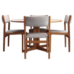 Retro MCM Round to Oval Dining Table w/ Leaves + 4 Chairs by Gudme Jl Moller, 9 Pcs