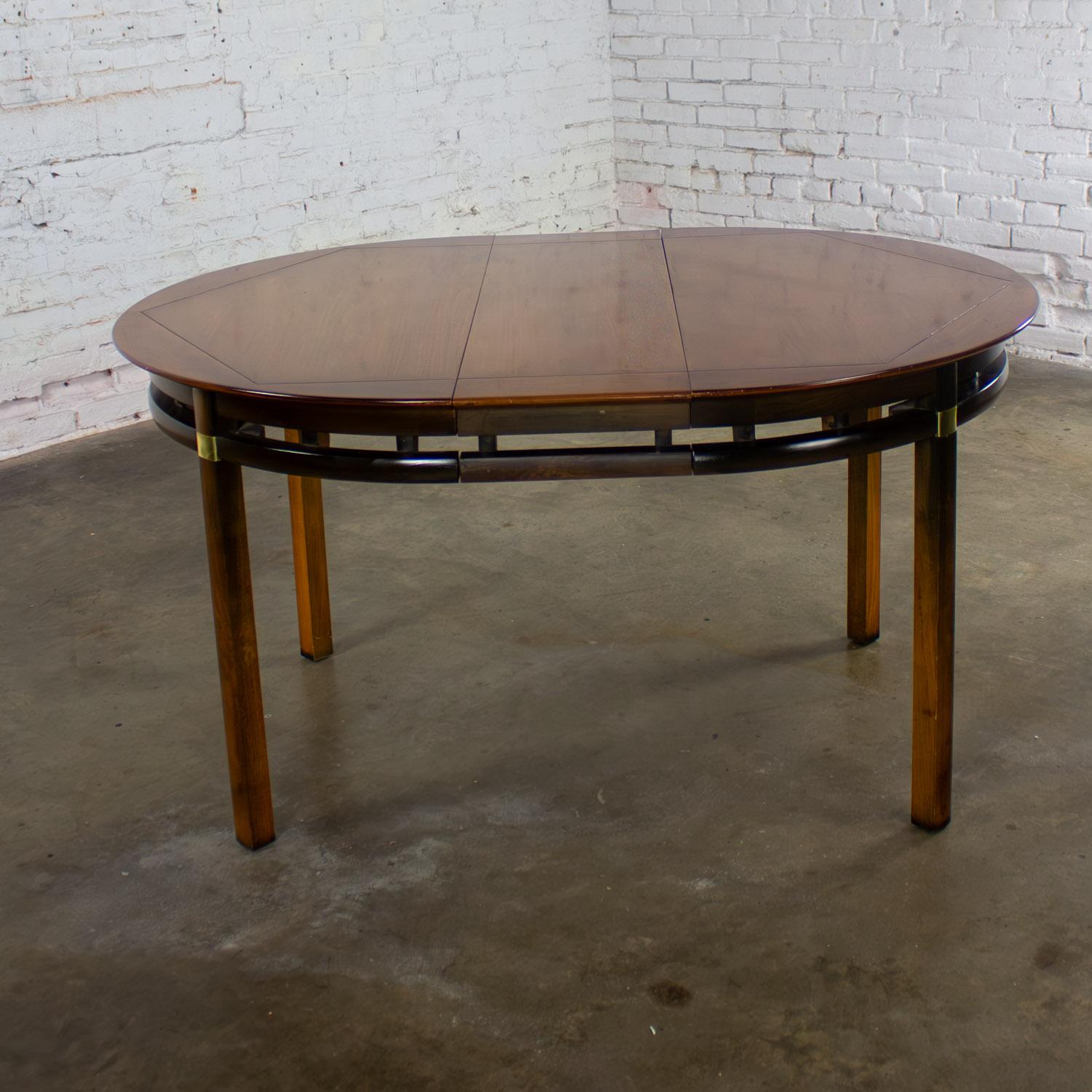 MCM Round to Oval Expanding Dining Table Attributed Hickory Tung Si Collection For Sale 1