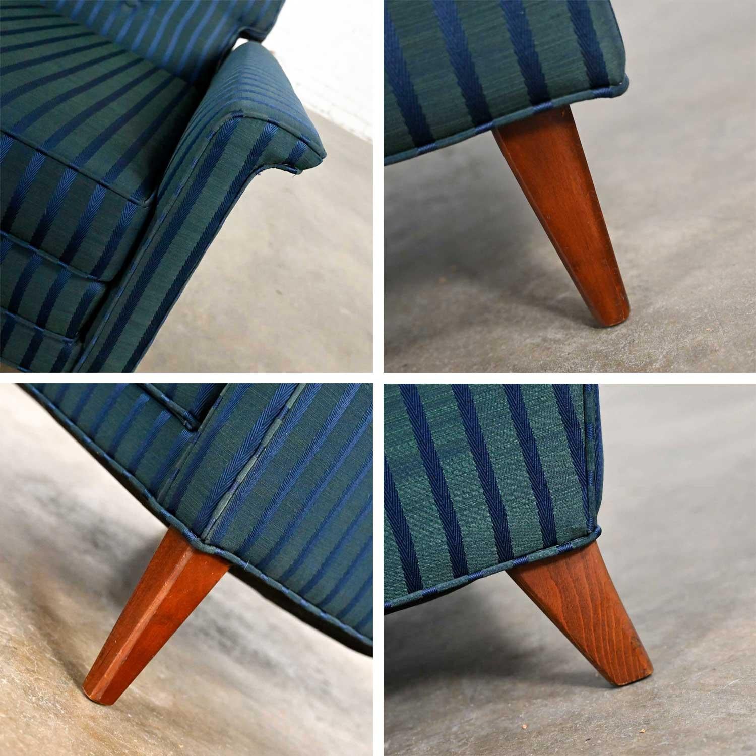 Fauteuil et pouf MCM Royal Blue & Blue Green attribués à Selig Monroe Chair en vente 7