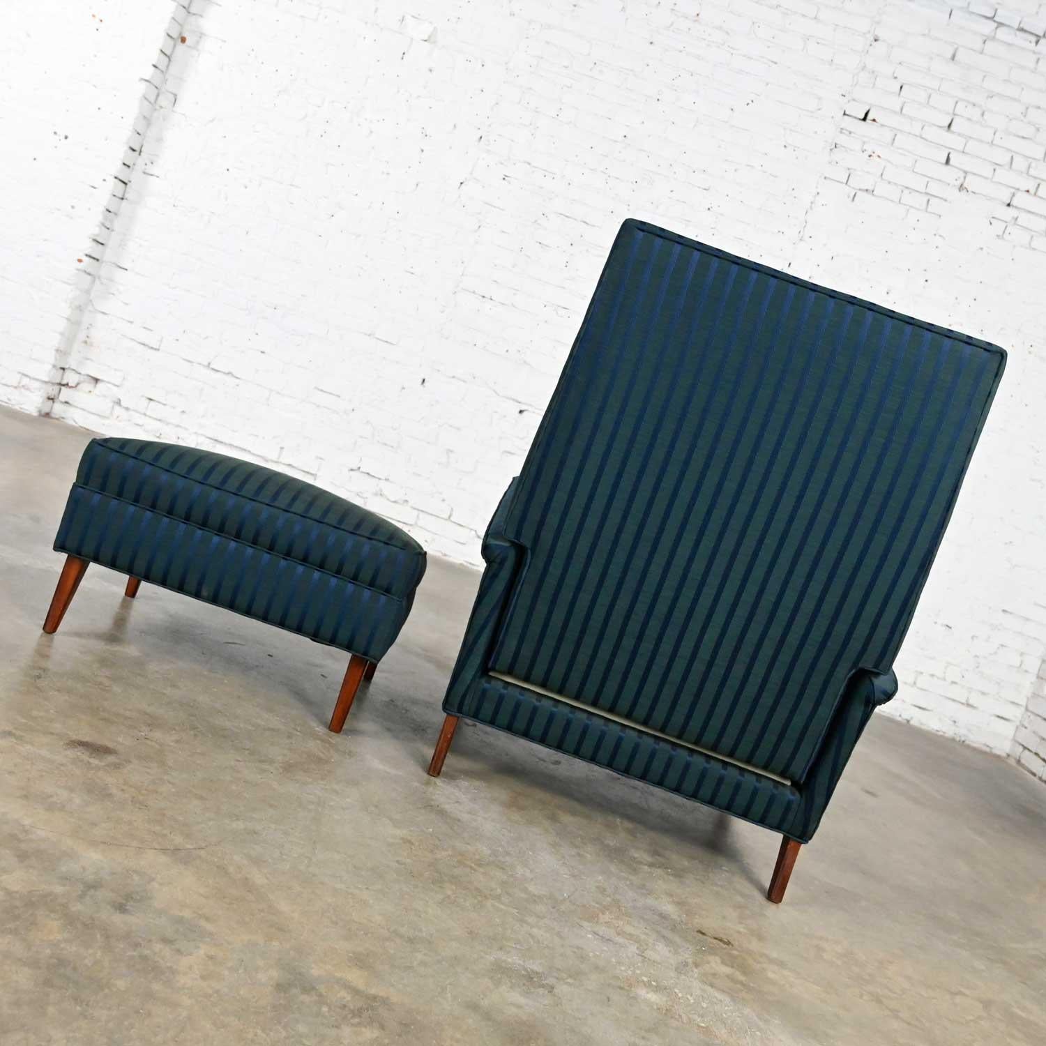 Fauteuil et pouf MCM Royal Blue & Blue Green attribués à Selig Monroe Chair en vente 2