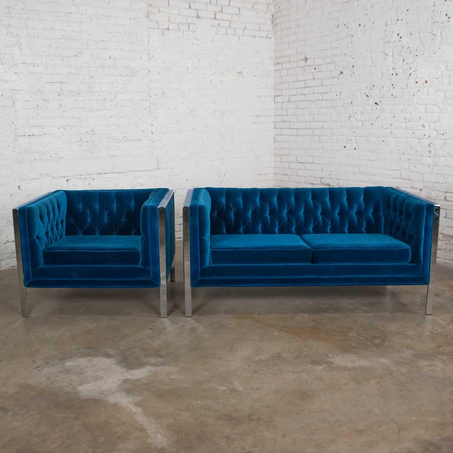 Mid-Century Modern Fauteuil et chaise cubiques en velours bleu royal et chrome MCM d'après Milo Baughman en vente