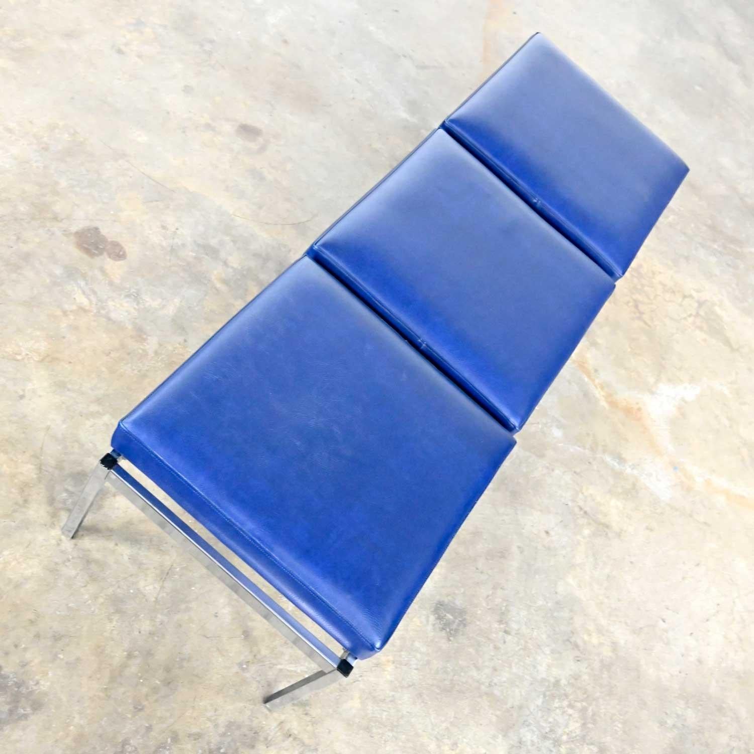 MCM Royal Blue Vinyl Chrome 3 Cushion Bench Globe Business Furn Style Steelcase 4