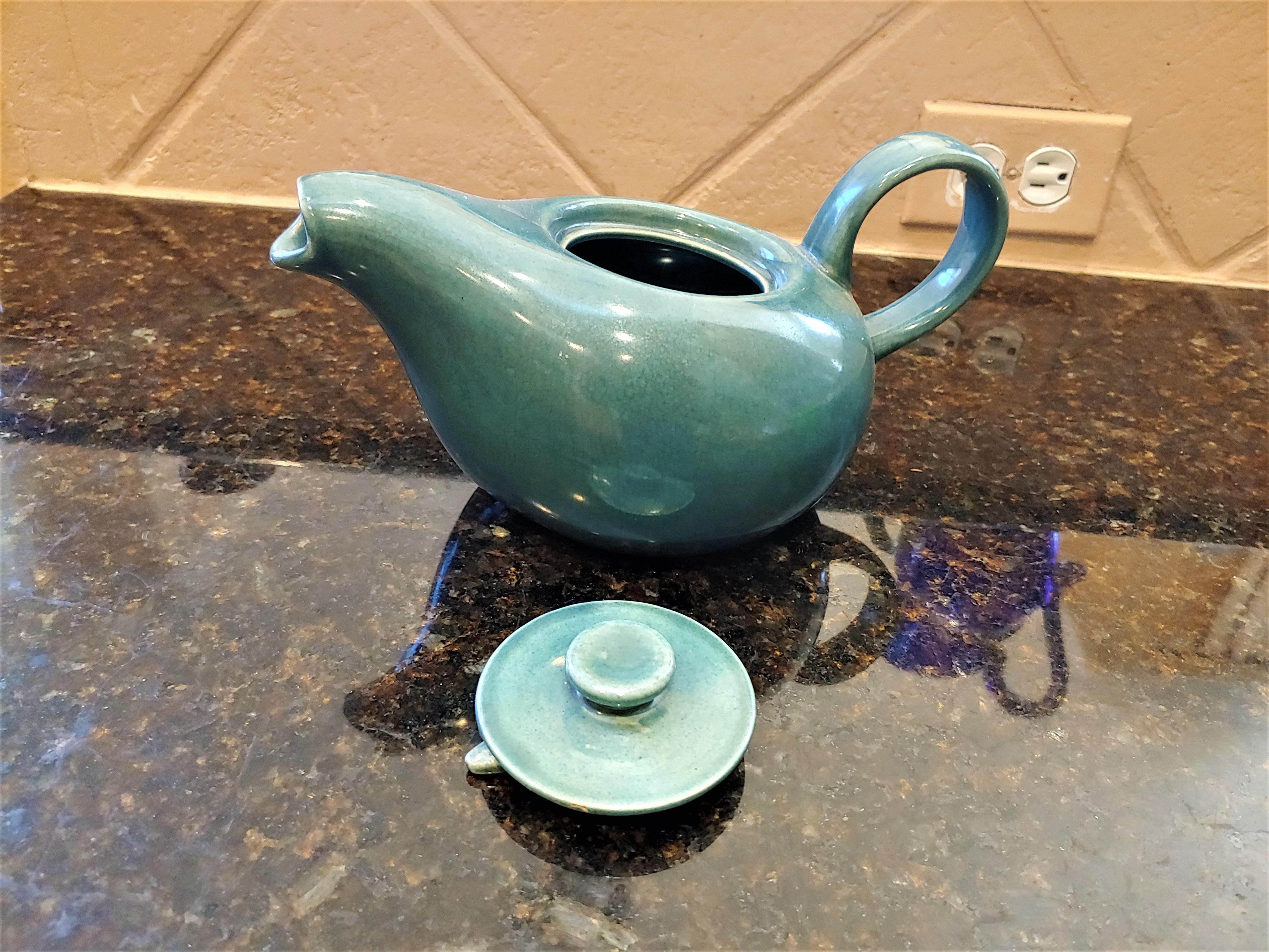 MCM Russel Wright Tea Service in Robin's Egg Blue In Good Condition For Sale In Austin, TX