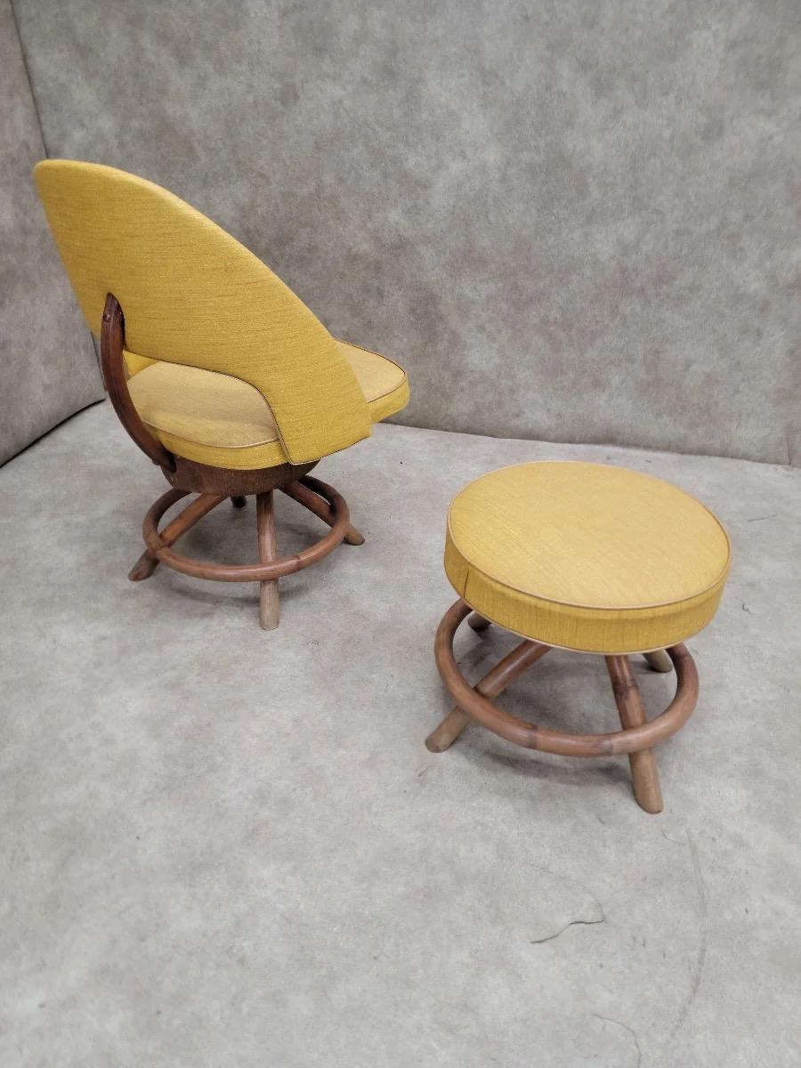 Inconnu Ensemble 2 pièces - Chaise et ottoman pivotants en rotin de style Saarinen en vente