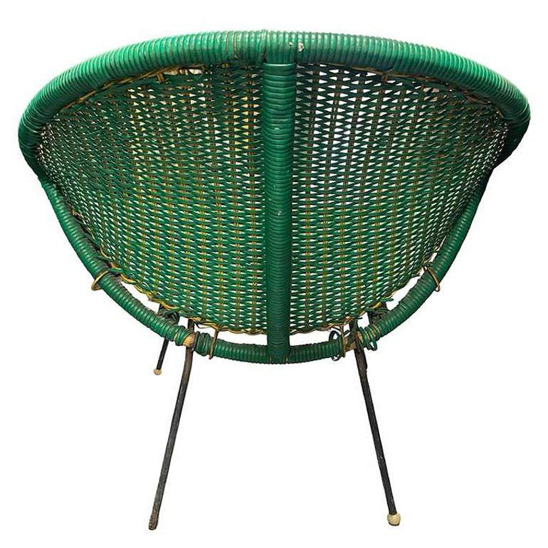 Mid-20th Century MCM Sam Avedon Styled Iron Outdoor/Patio Saucer Chair w/ Nylon Weaved Seat, Pair For Sale