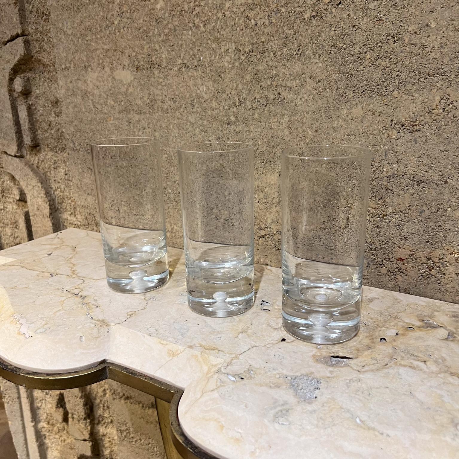 Mid-Century Modern MCM Set of Three Glasses Highball Barware Bubble Bottom For Sale