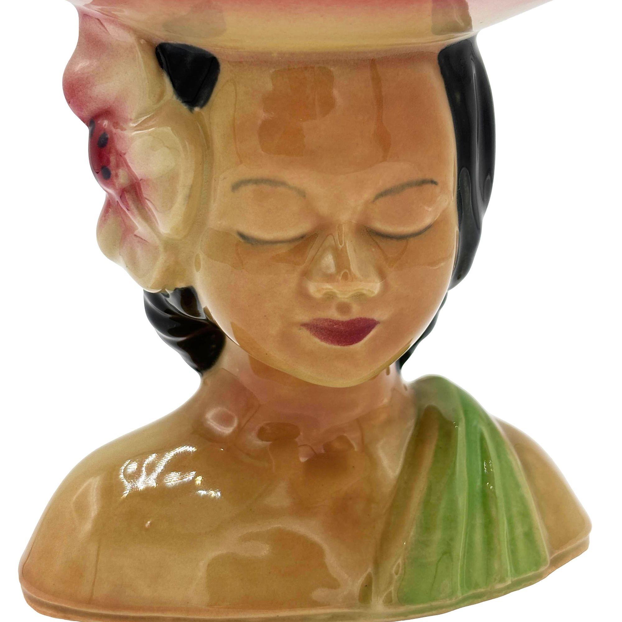 Metà XX secolo MCM Shawnee Pottery 896 Vaso Hula Girl Polynesian Pink Plant Bust in vendita