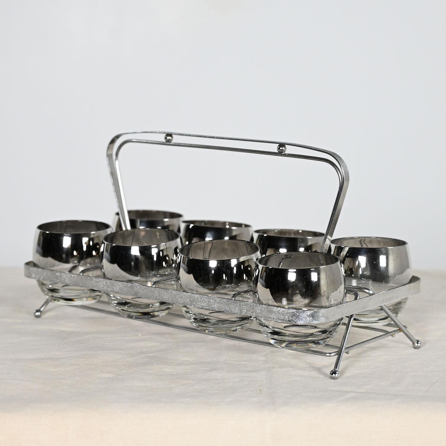 MCM Silver Fade Roly Poly Cocktail Glasses Set of 8 Chrome Carrier Style Thorpe For Sale 6