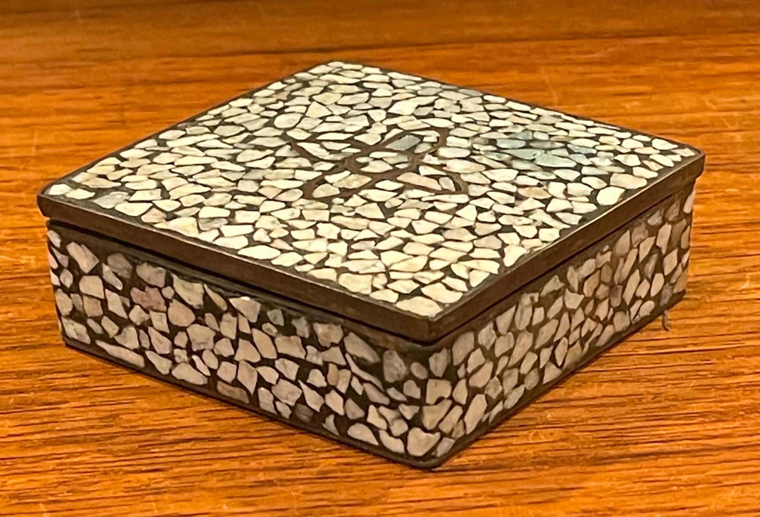 MCM Small Brass Mosaic Lidded Box in the Style of Los Castillo For Sale 4