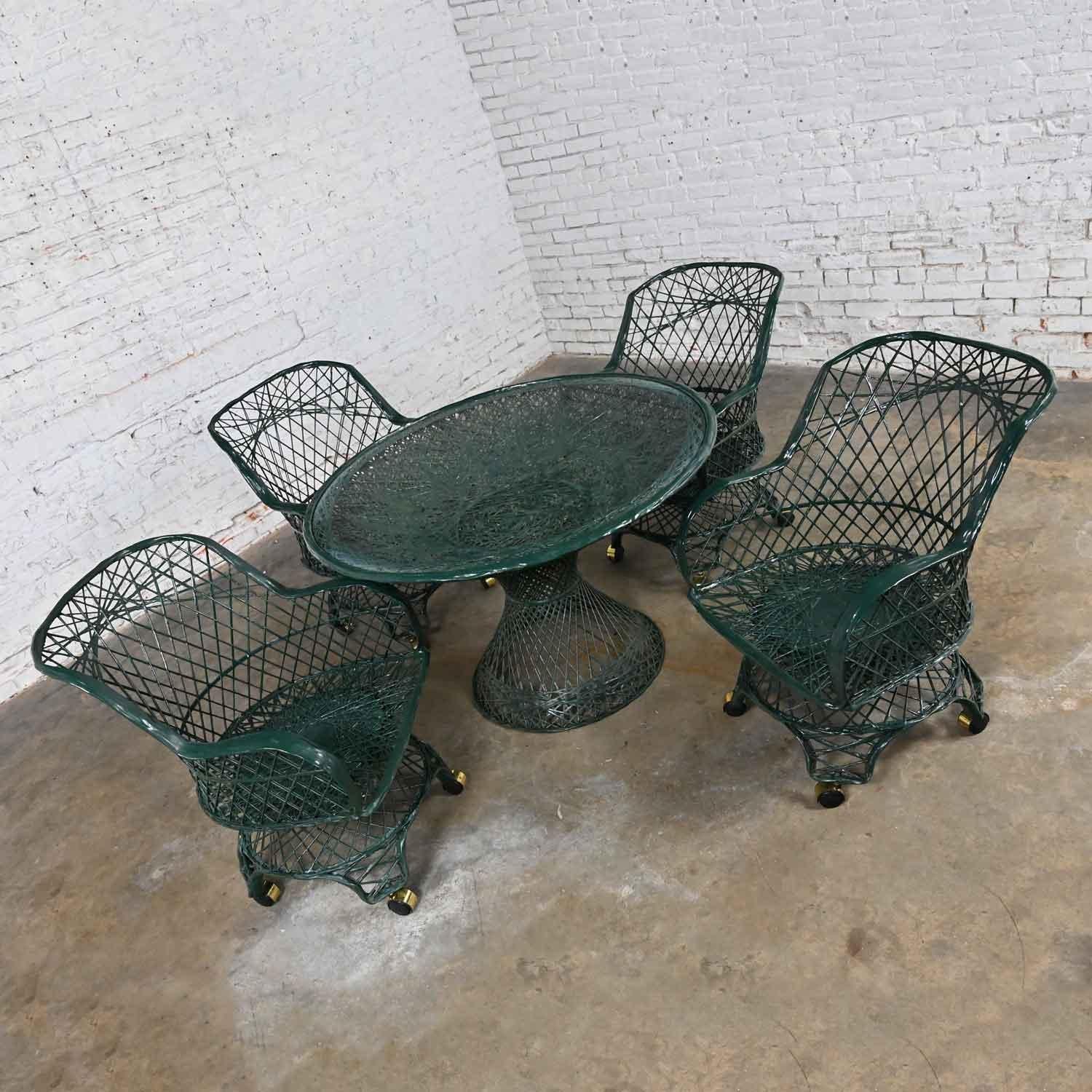MCM Spun Fiberglass Forest Green Outdoor Dining Table & 4 Armchairs on Casters For Sale 8
