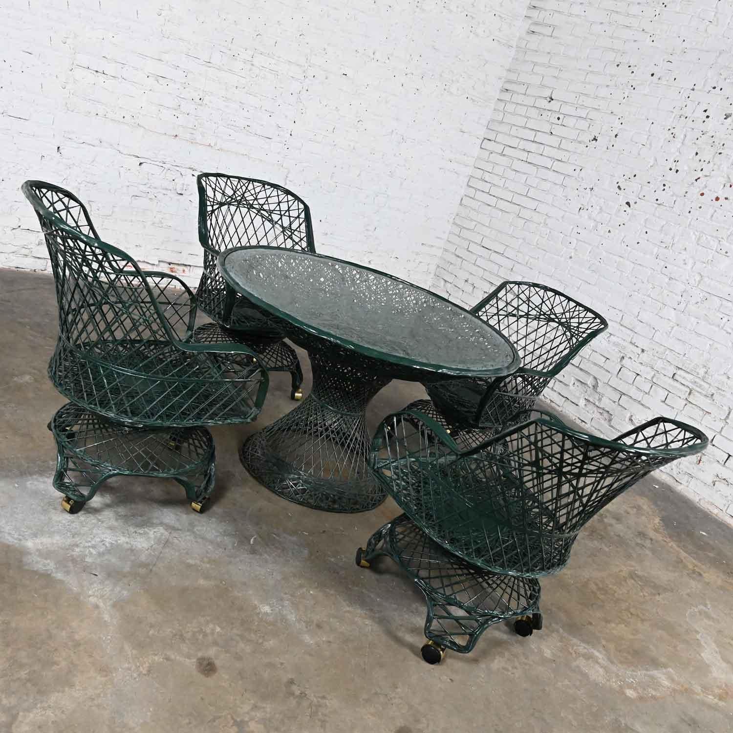 Mid-Century Modern MCM Spun Fiberglass Forest Green Outdoor Dining Table & 4 Armchairs on Casters For Sale