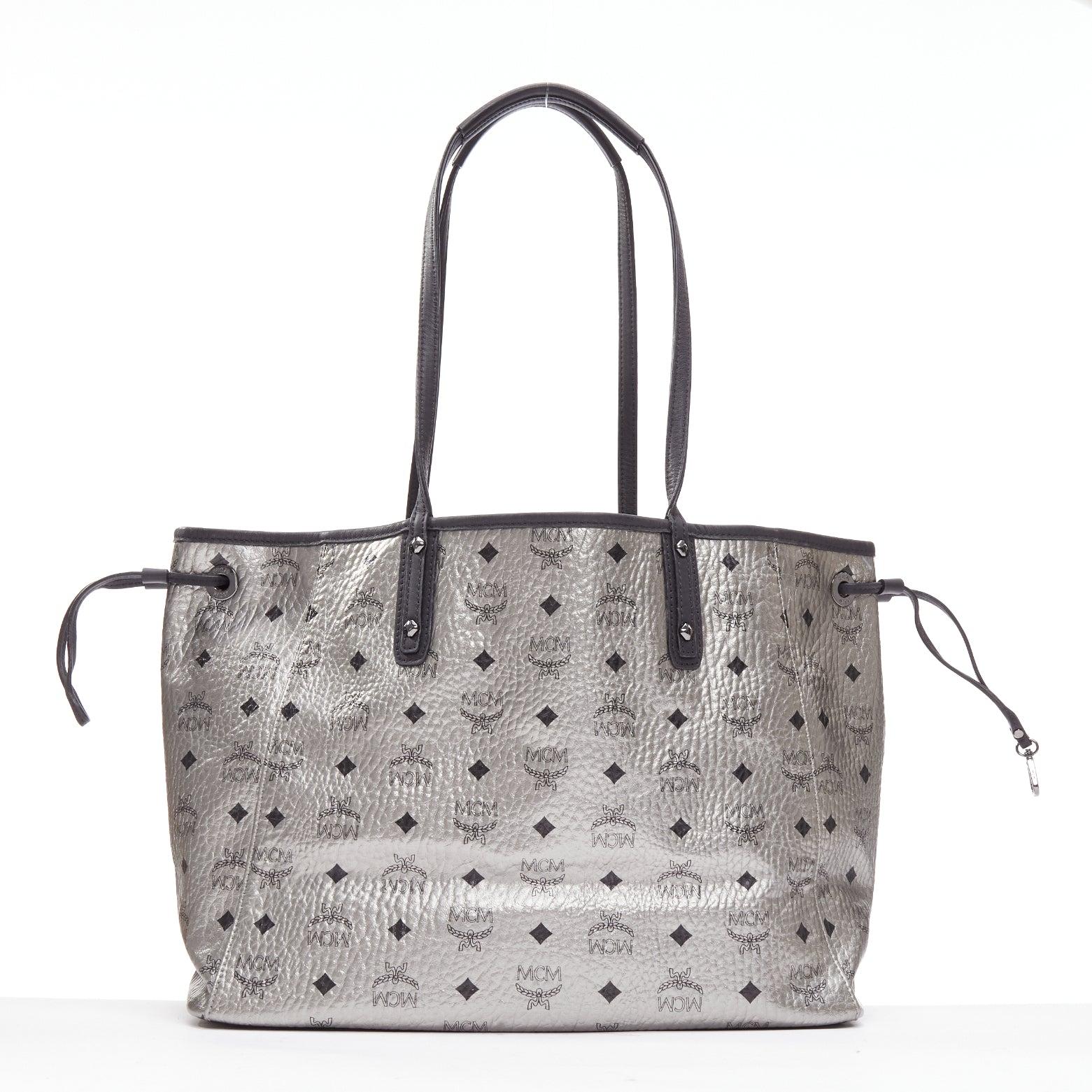 De las mujeres Bolso tote MCM Stardust Reversible Medium Shopper plateado con estampado Viseto Galaxy